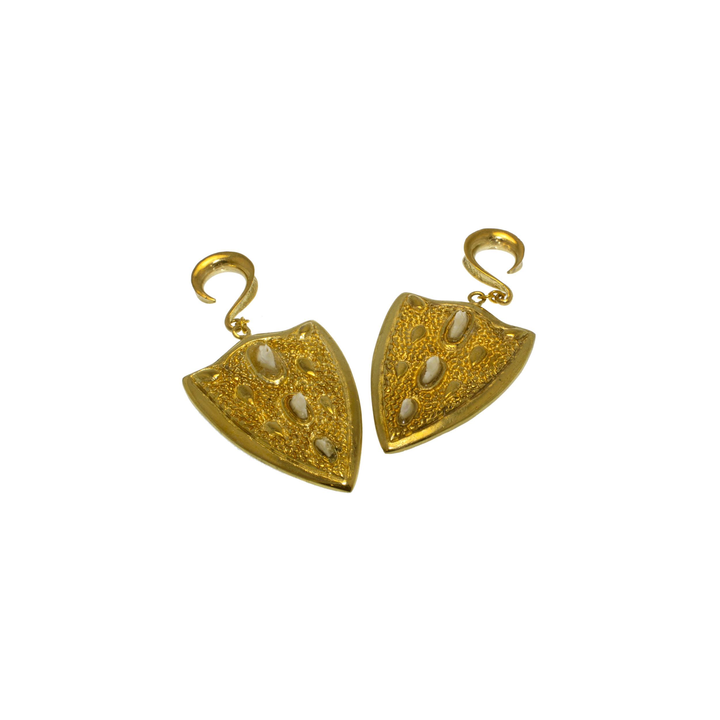 brass-shark-tooth-hammered-shield-weights-safe-products.gif
