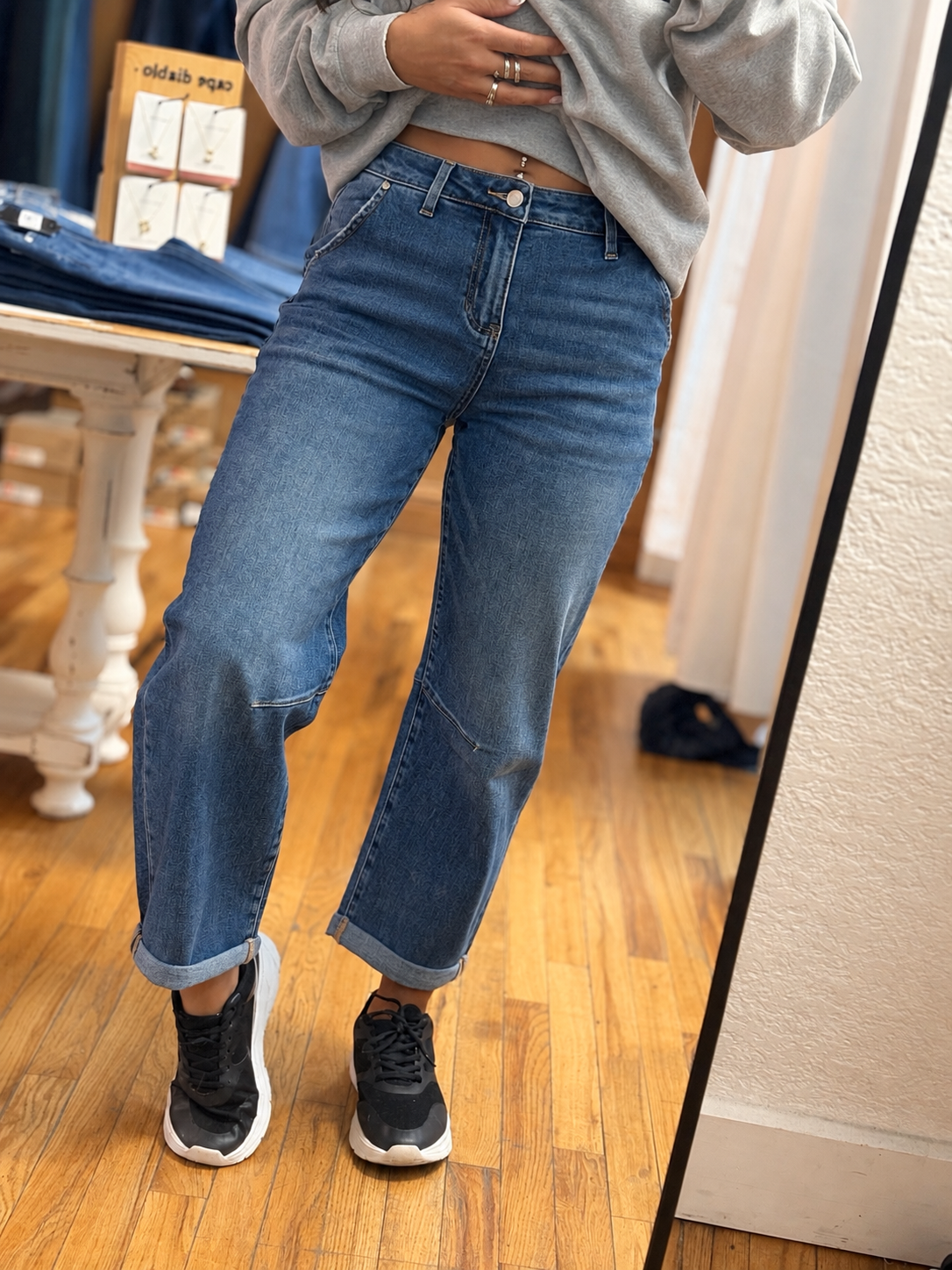 DENIM LOOSE FIT ROLL UP BARREL-LEG JEAN