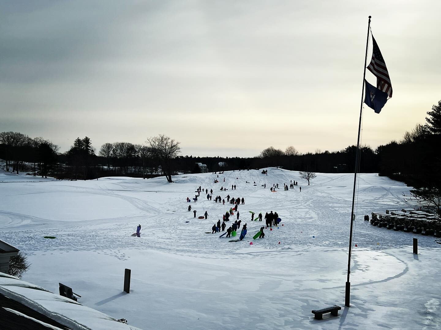 🛷🛷The littles of West Bath Elementary take over for a great day of sledding! We love and welcome it when the community utilizes this beautiful property in the winter!! 🛷🛷 #shipcity #bathmaine #winterwonderland