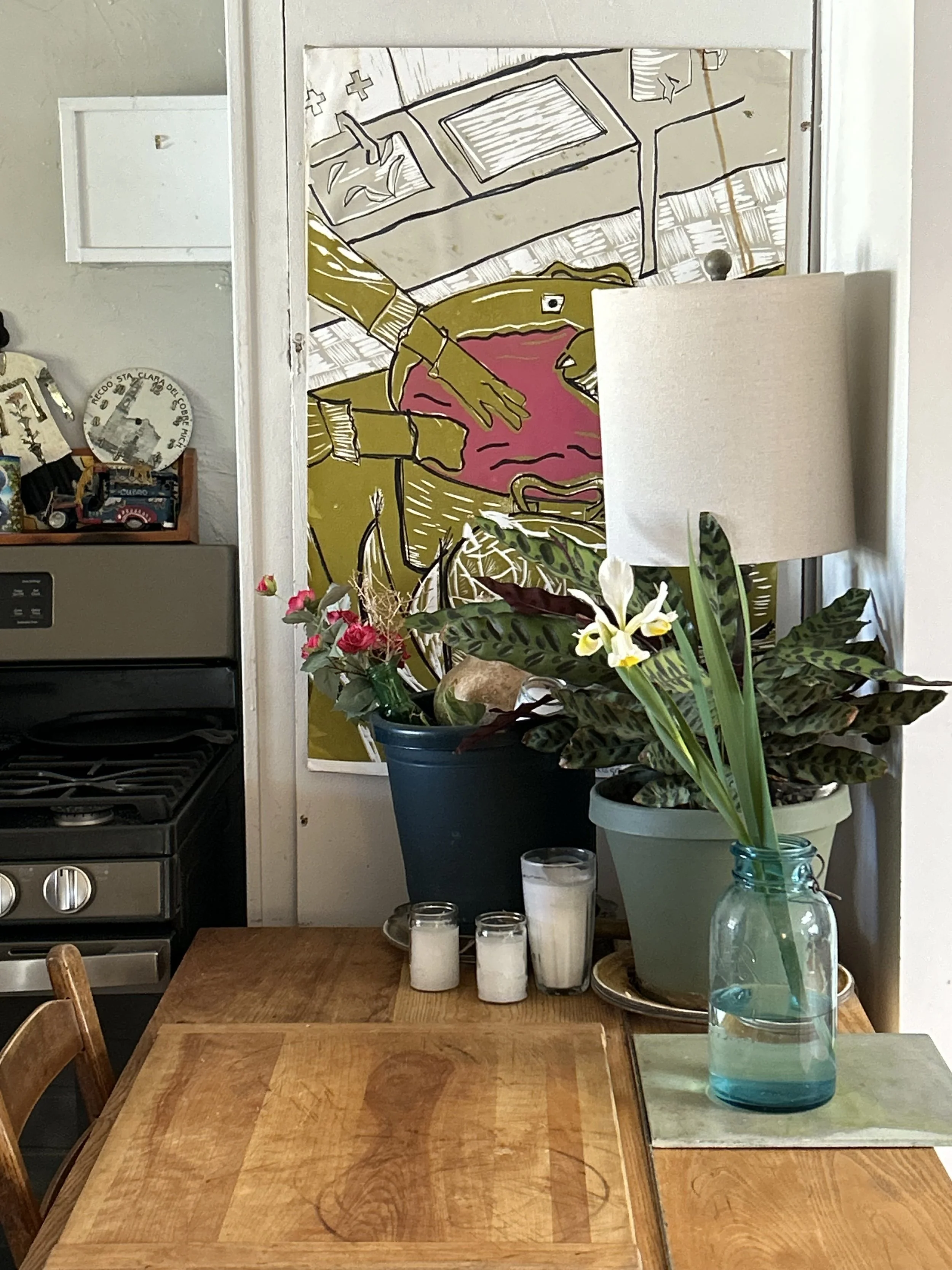 making pasteles on the wall.jpeg