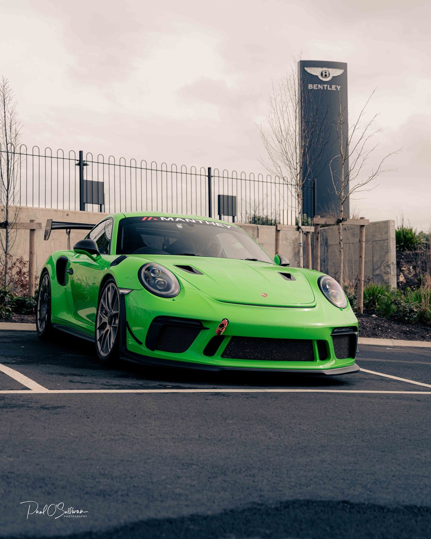 Manthey Racing Porsche GT3 RS. A proper head-turner! 💚

#porsche #porsche911 @manthey_racing @porschecentrehighwycombe