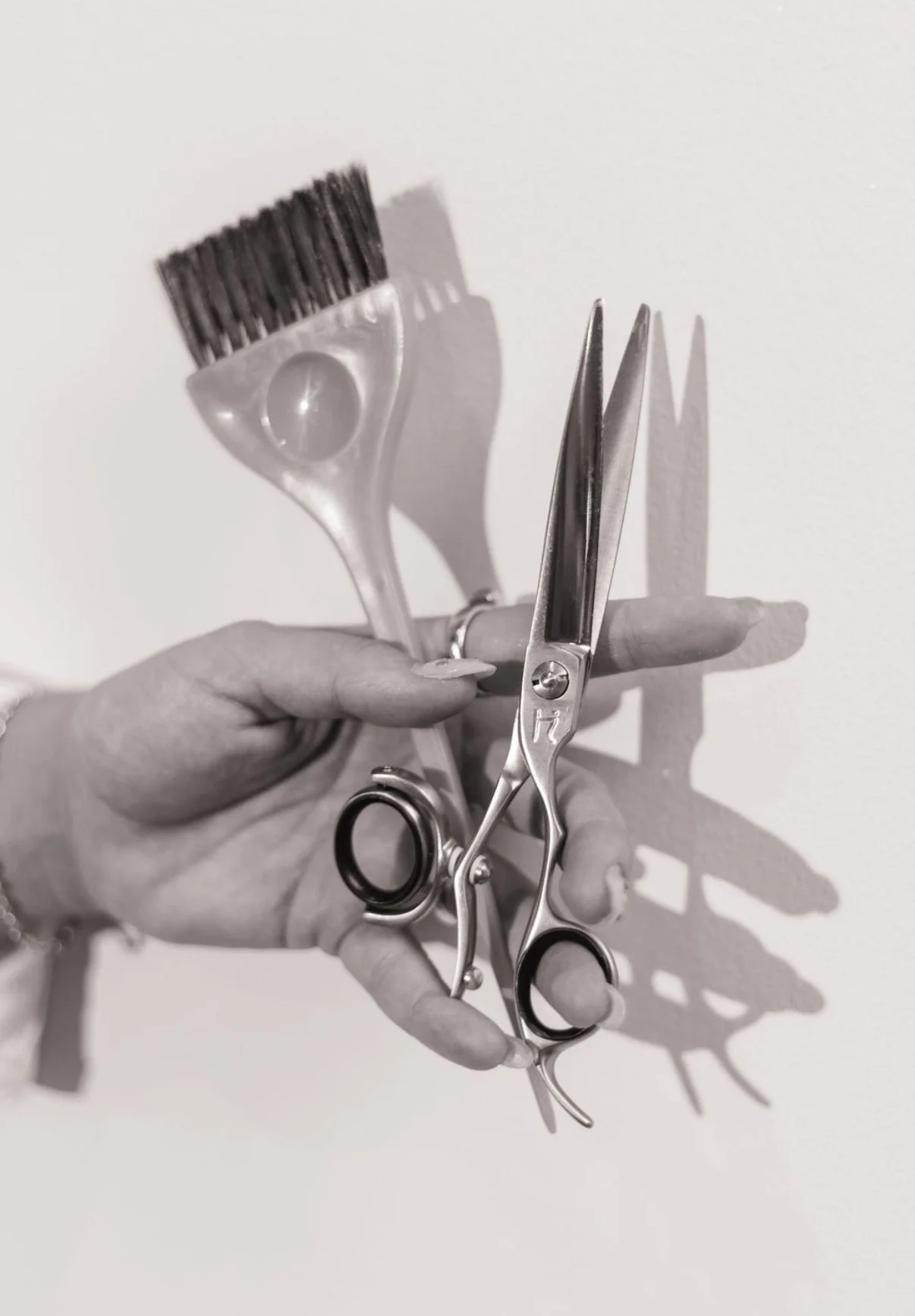 Choosing a Haircut and Beard Service in the Crossroads