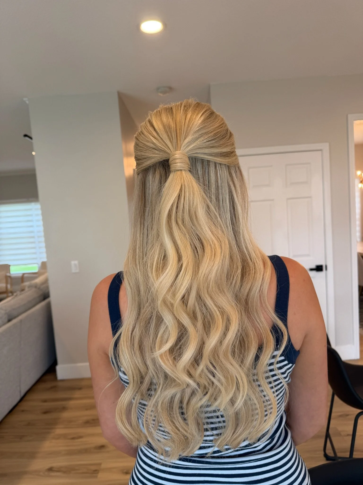Updo, Hollywood Waves or Half-Up? Choosing Your Wedding Hairstyle