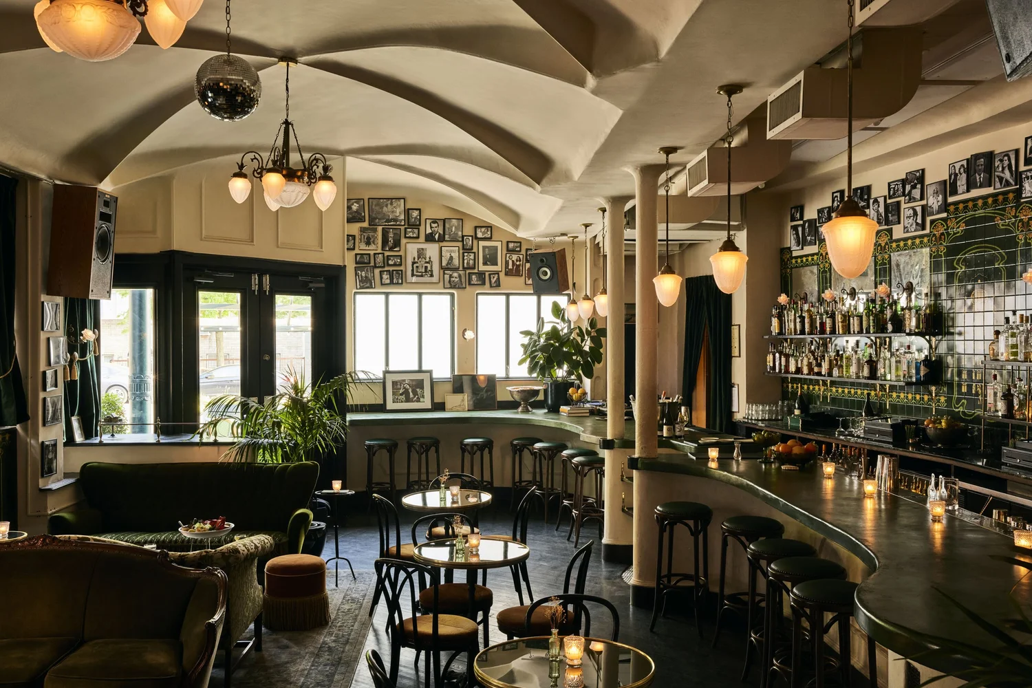 Bar photo 1