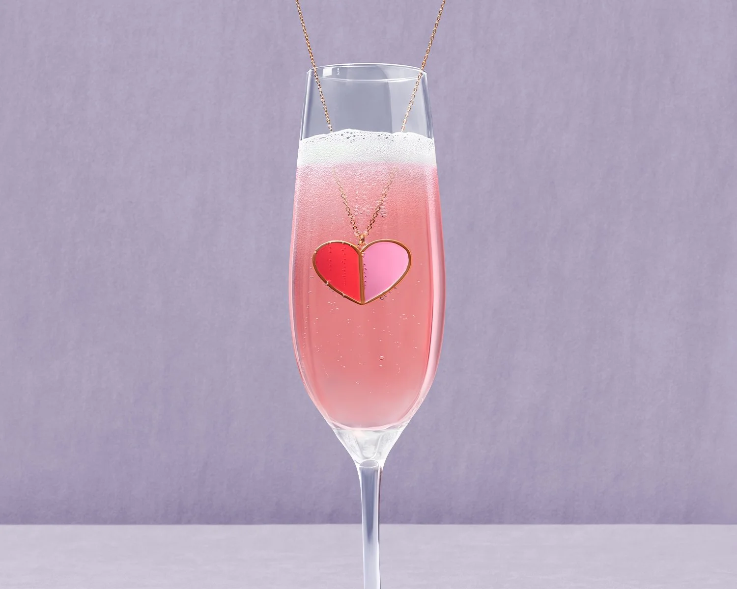 SHOT09_HEARTNECKLACE_0038_09_FINAL.jpg