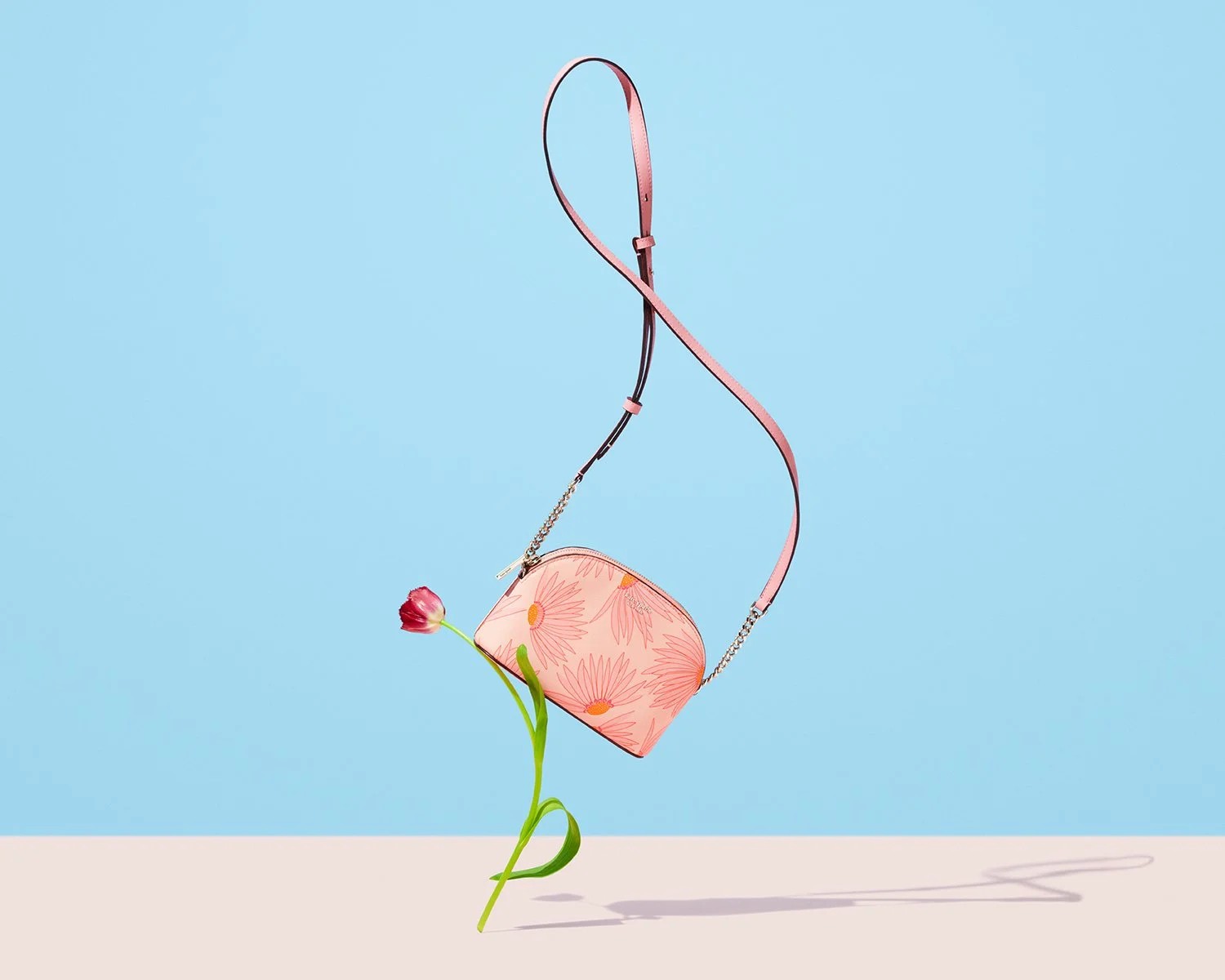 KS_MothersDay_GrandDaisyCrossbody_021_v4_QC.jpg