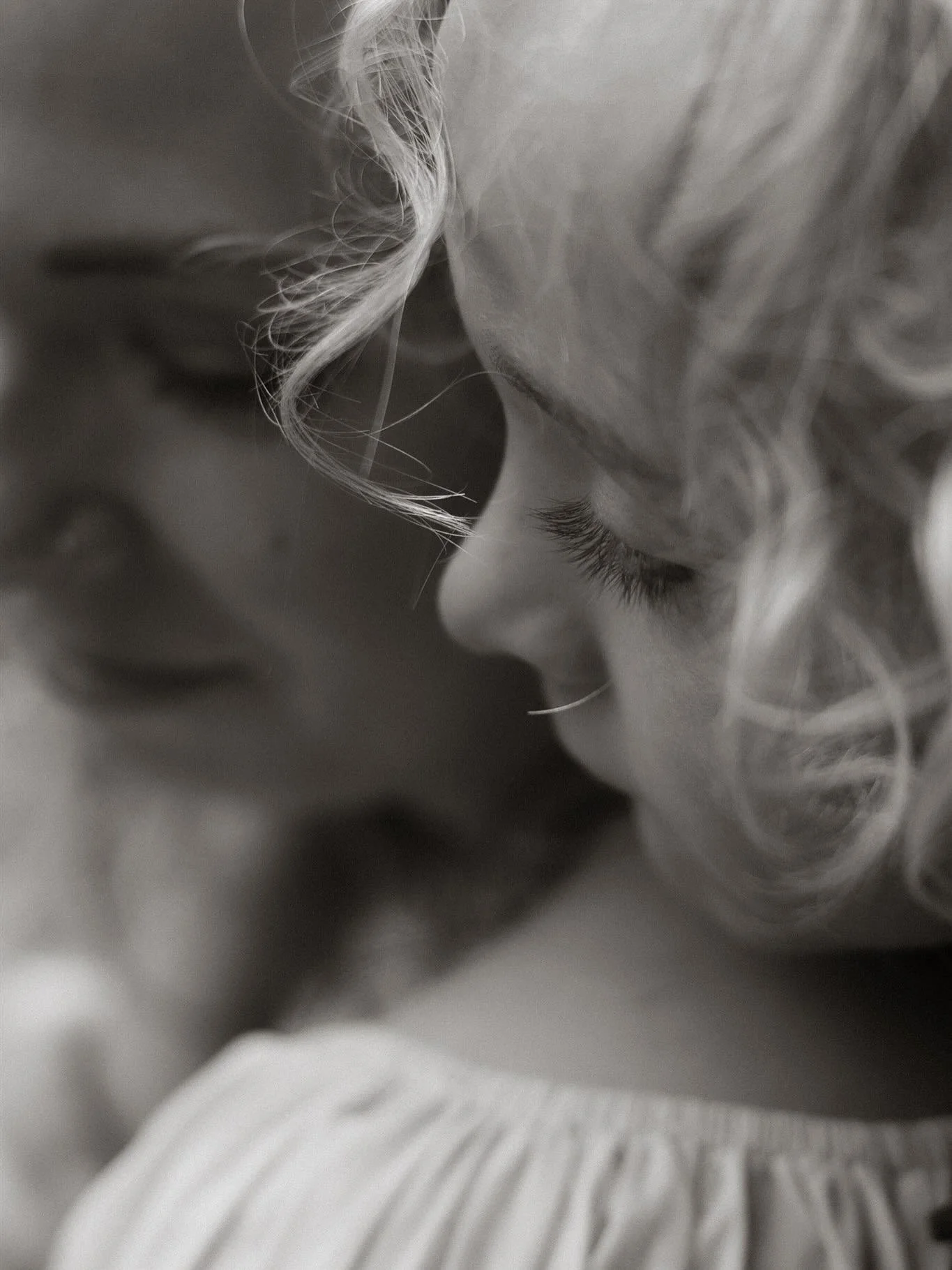 We talk so often about the love between a parent and child &mdash; the way a mother holds her baby close, the way a father&rsquo;s hand steadies tiny fingers learning to walk.
But there&rsquo;s another kind of love quietly unfolding in the background