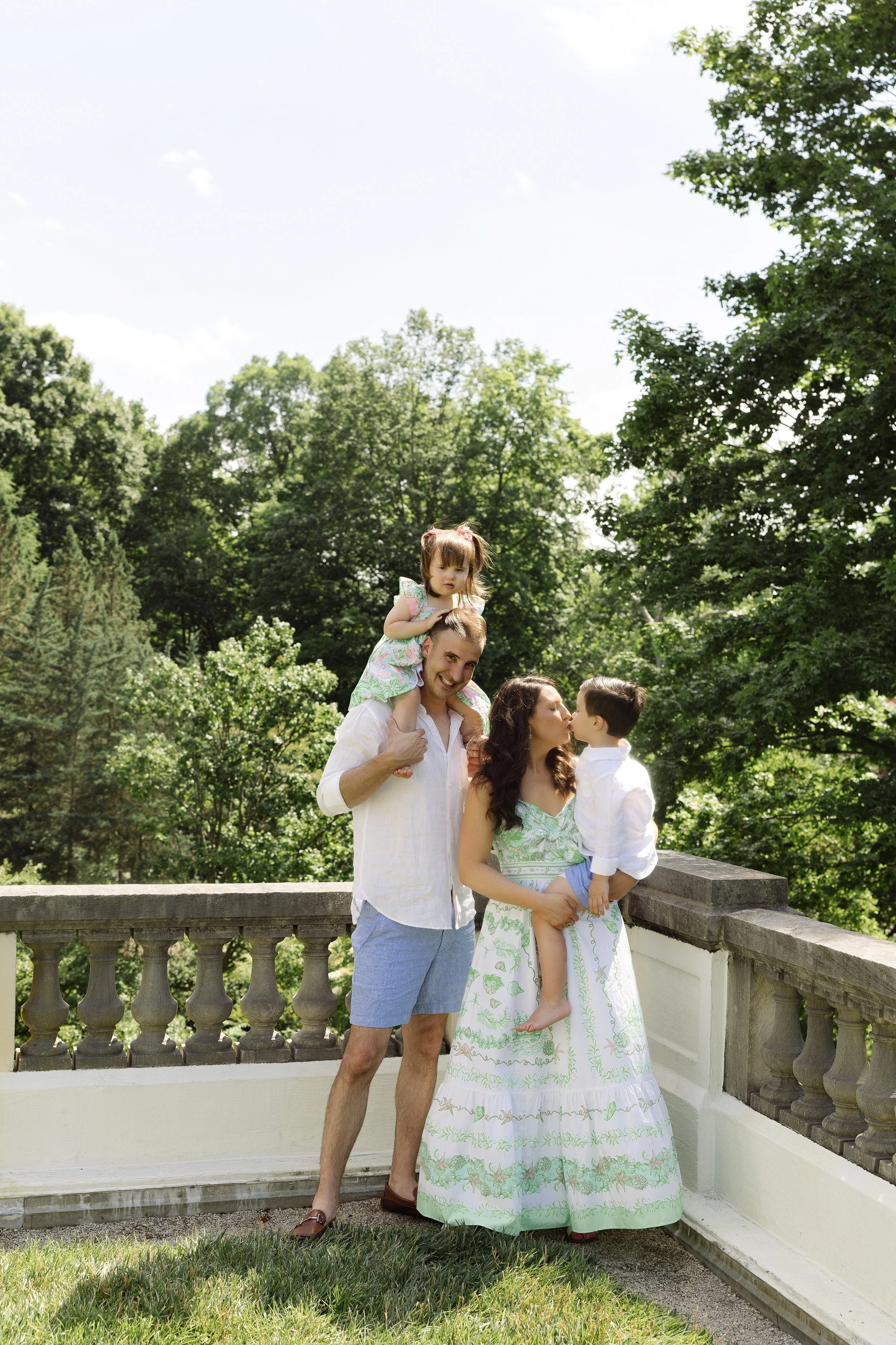 Lobe Family
