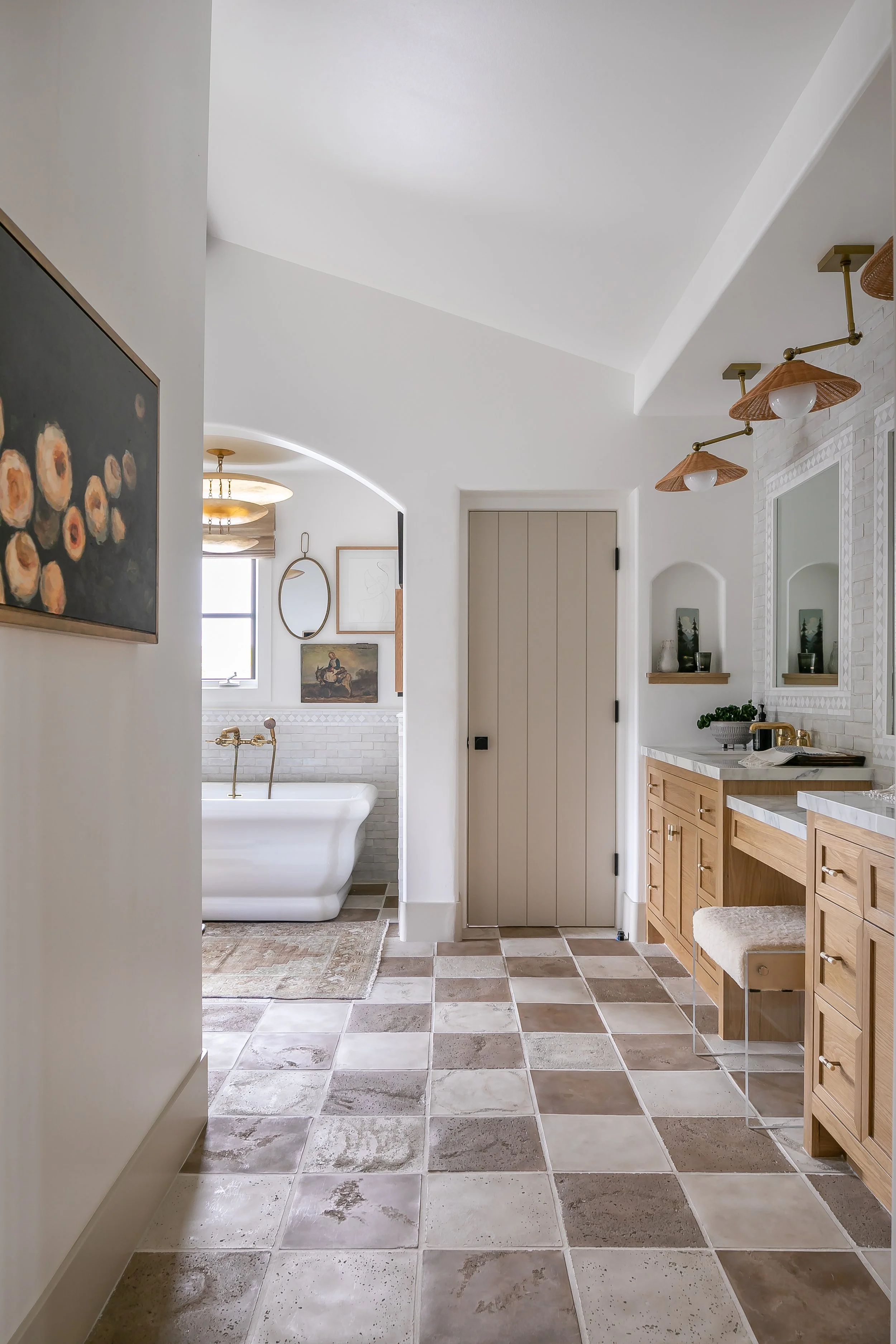 This Bathroom Makeover Feels Bright and Airy After a Few Style Shifts