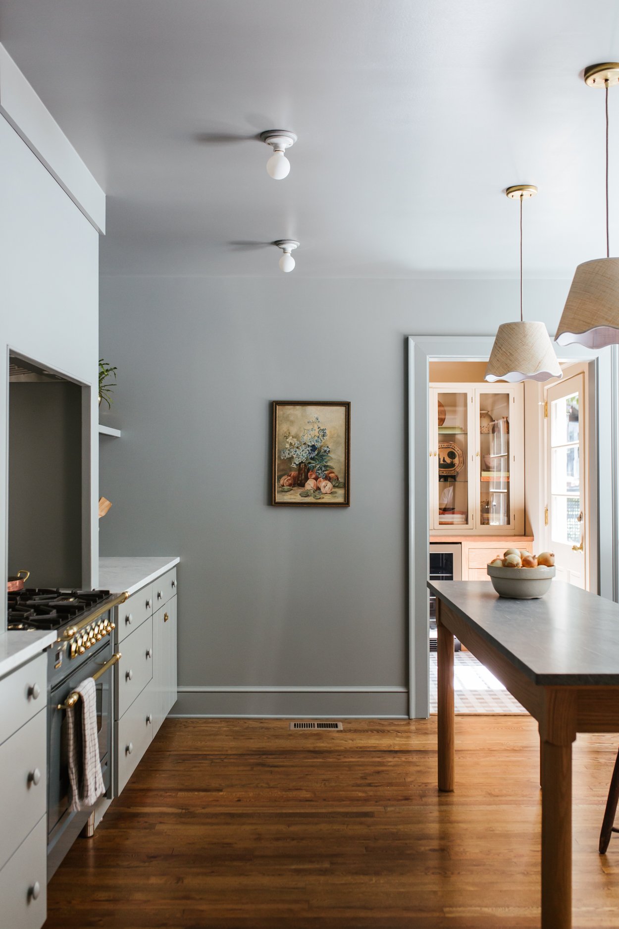 This Reno of a Historic Georgia Kitchen Blends the Old and the Blue