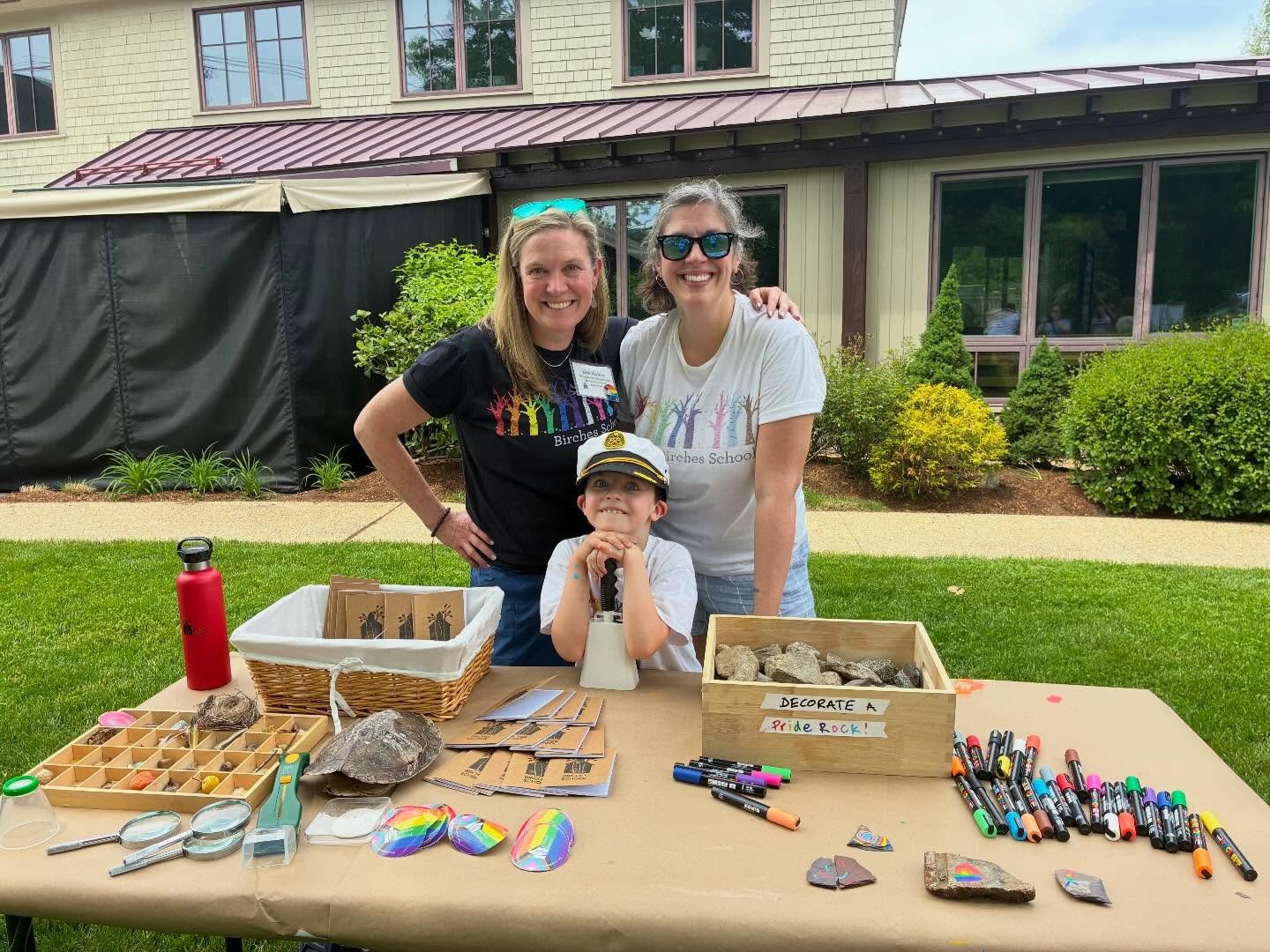 Come visit Birches School at Lincoln Pride! 🌈 see you this afternoon at the mall at Lincoln Station!