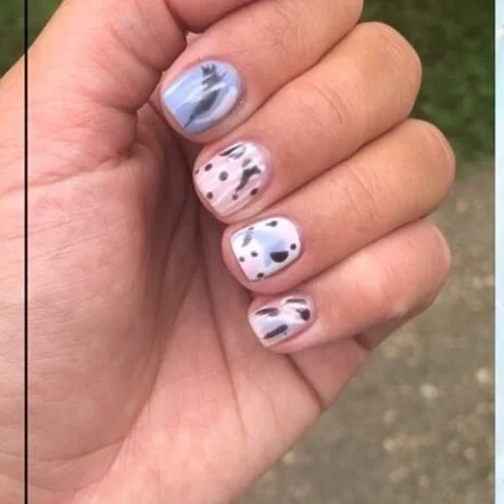 Having some summer fun! #pinterestinspired I love 😍 sitting down with clients and collaborating ideas on how to ROCK their monthly gel nails. #gelnailsdesign #shortandsassy #nails💅 #nailfun #nailart