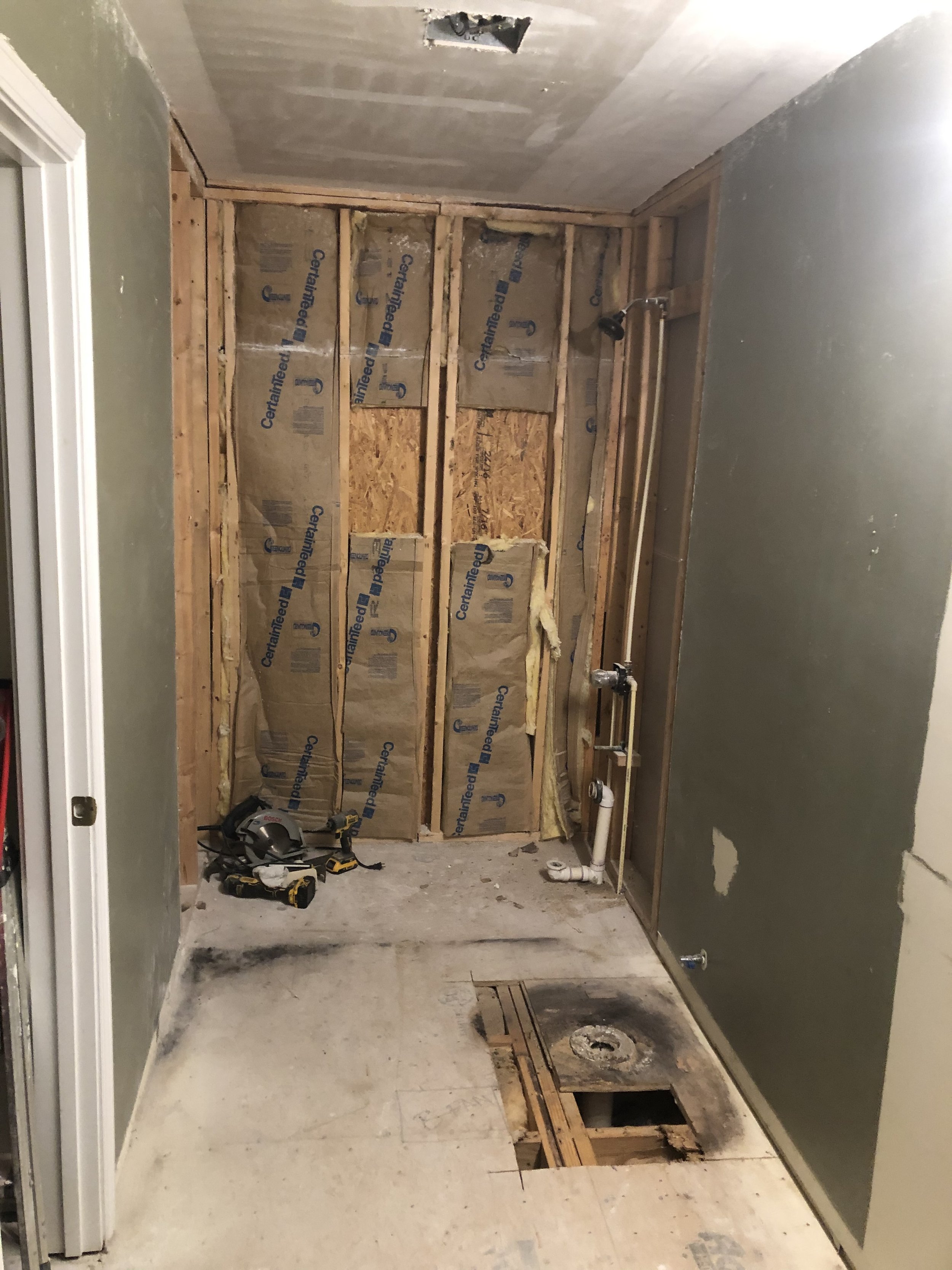 Bathroom Re-Model Before