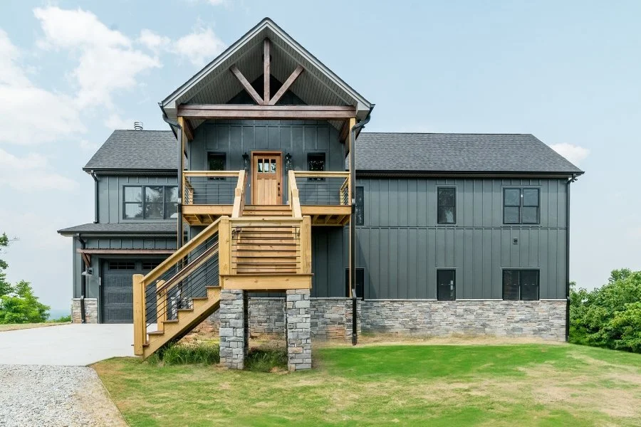 Mountain Ridge Retreat