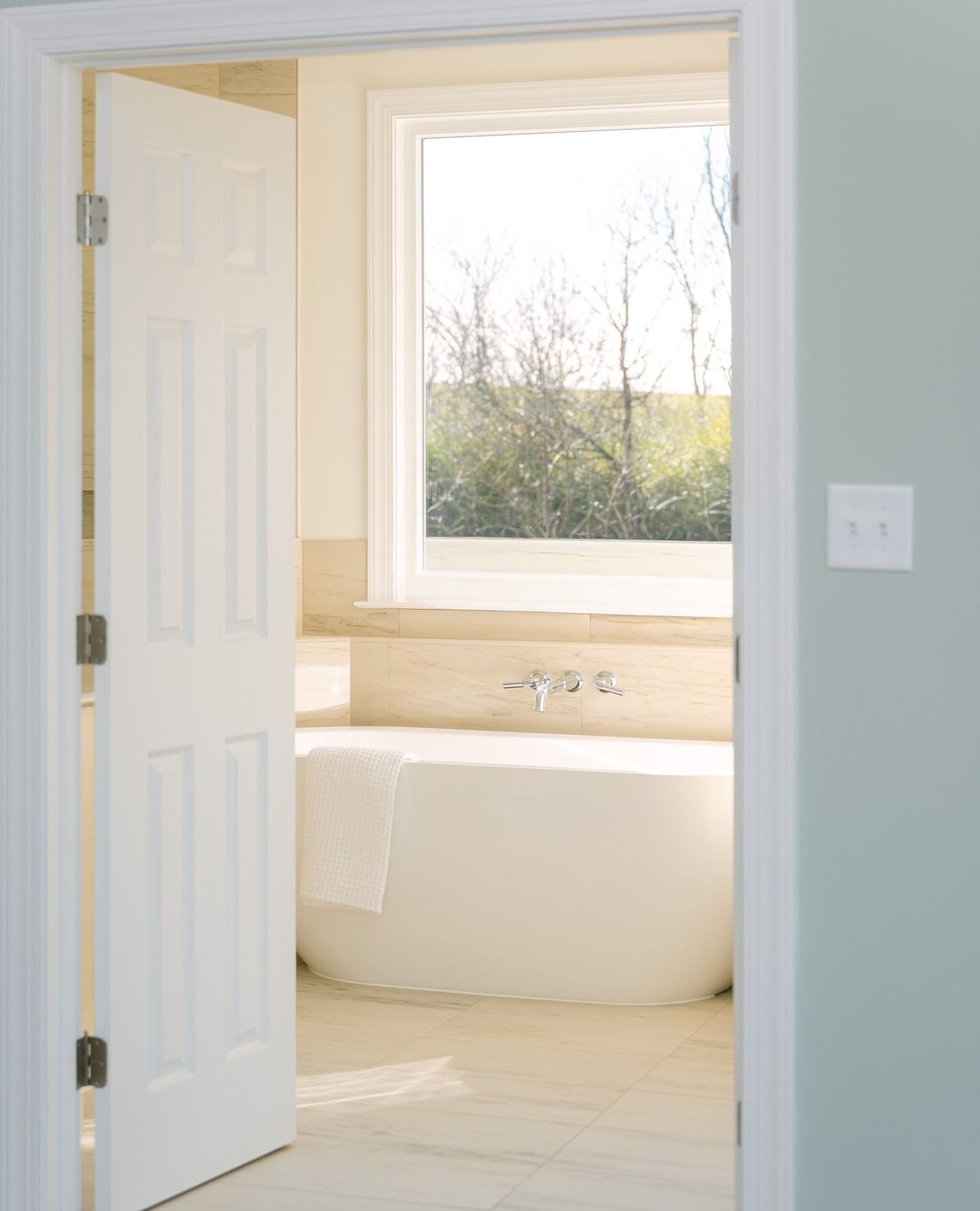 If you&rsquo;ve been saving dream home ideas&hellip; here&rsquo;s what to do next.⁠
Stop trying to piece it all together on your own.⁠
⁠
Most people have a collection of ideas, but don&rsquo;t know how to turn them into a cohesive plan.⁠
⁠
That&rsquo