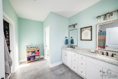 The Greenview — photo 13