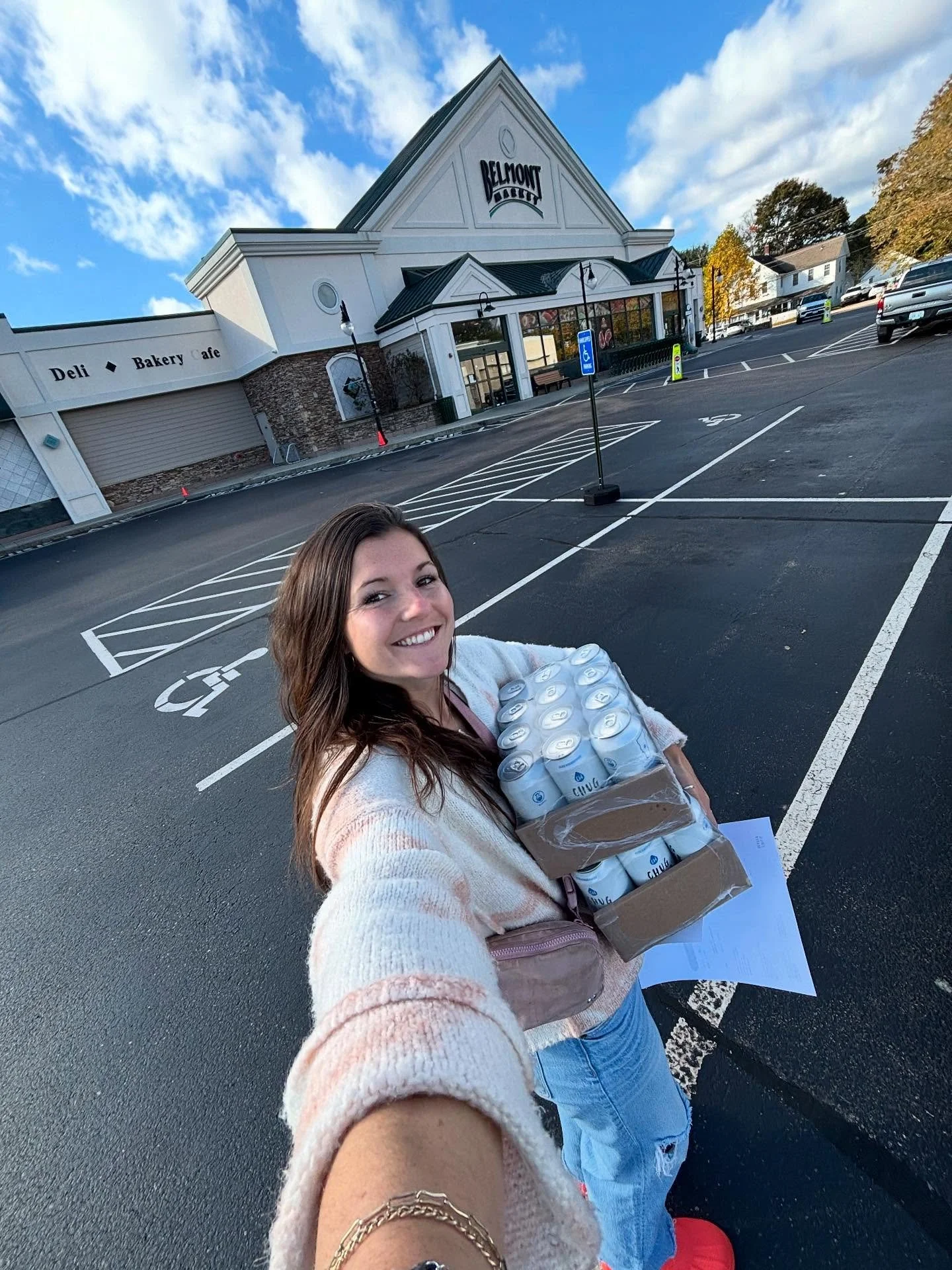 Restock day @belmontmarket ! Wakefield, RI loves our sparkling ✨ 
&& check out our cute little fridge!! 🥹
#chugresponsibly #chugwater #rhodeisland #shopsmall #shoplocal