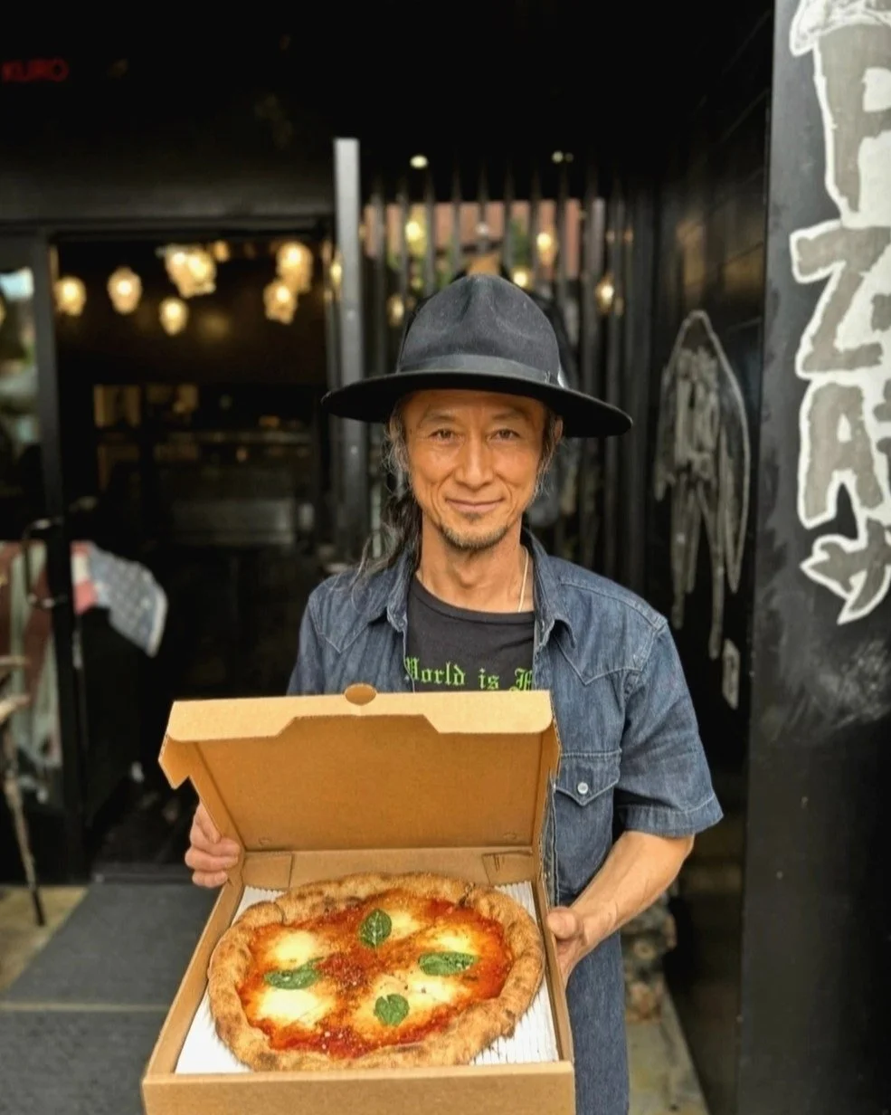 Kuro serves up bold, wood-fired pizza with a creative twist. Blending savory Japanese umami flavors with classic Italian ingredients for a truly unique &amp; delicious experience. Which of Kuro's latest menu additions are you trying first?
🍕⚫ The OH