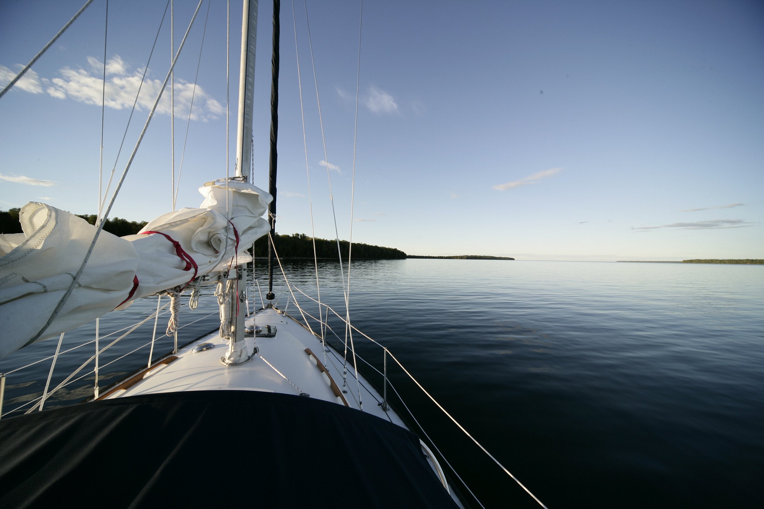 Apostle-Islands-Sailboat.jpg