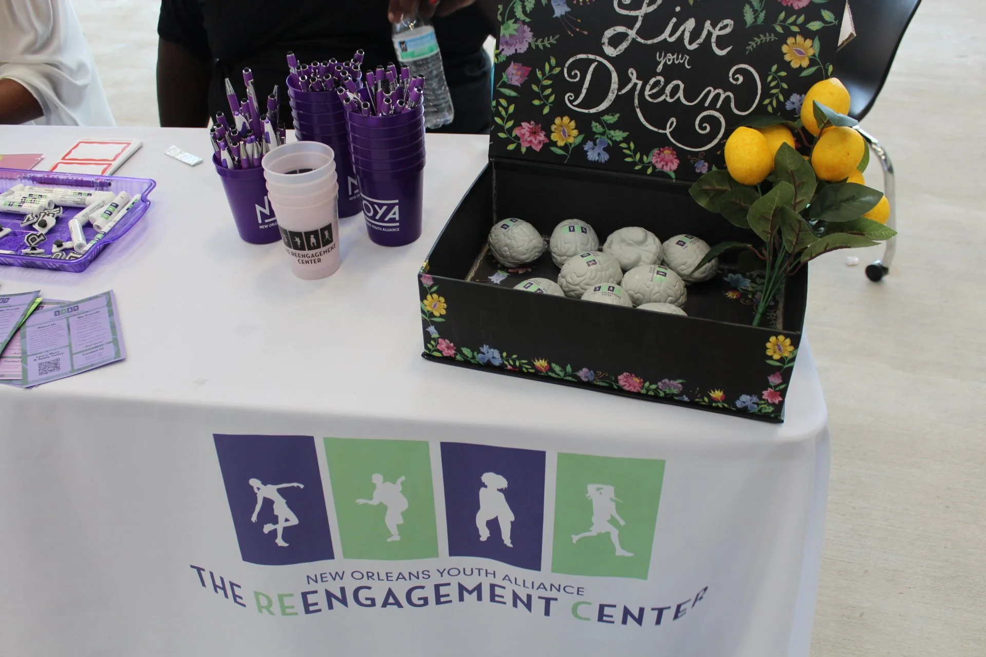 Kick It With Your Advisor: Poetry + Candle Making Night