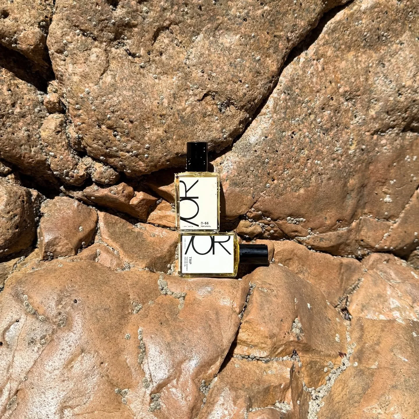 Roll on &amp; head out. Notes that stay the course. Shop our sample set and try before you commit.