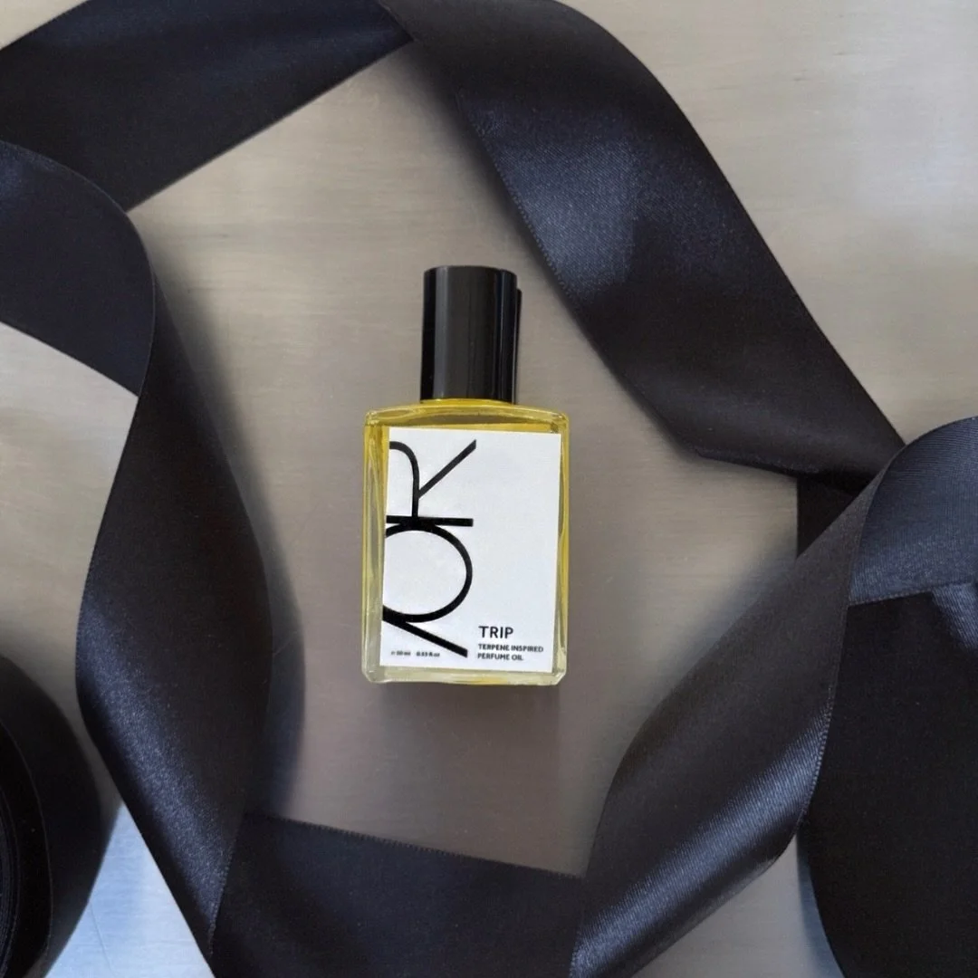 Wishing you a happy holiday season 🤍

&mdash;OR