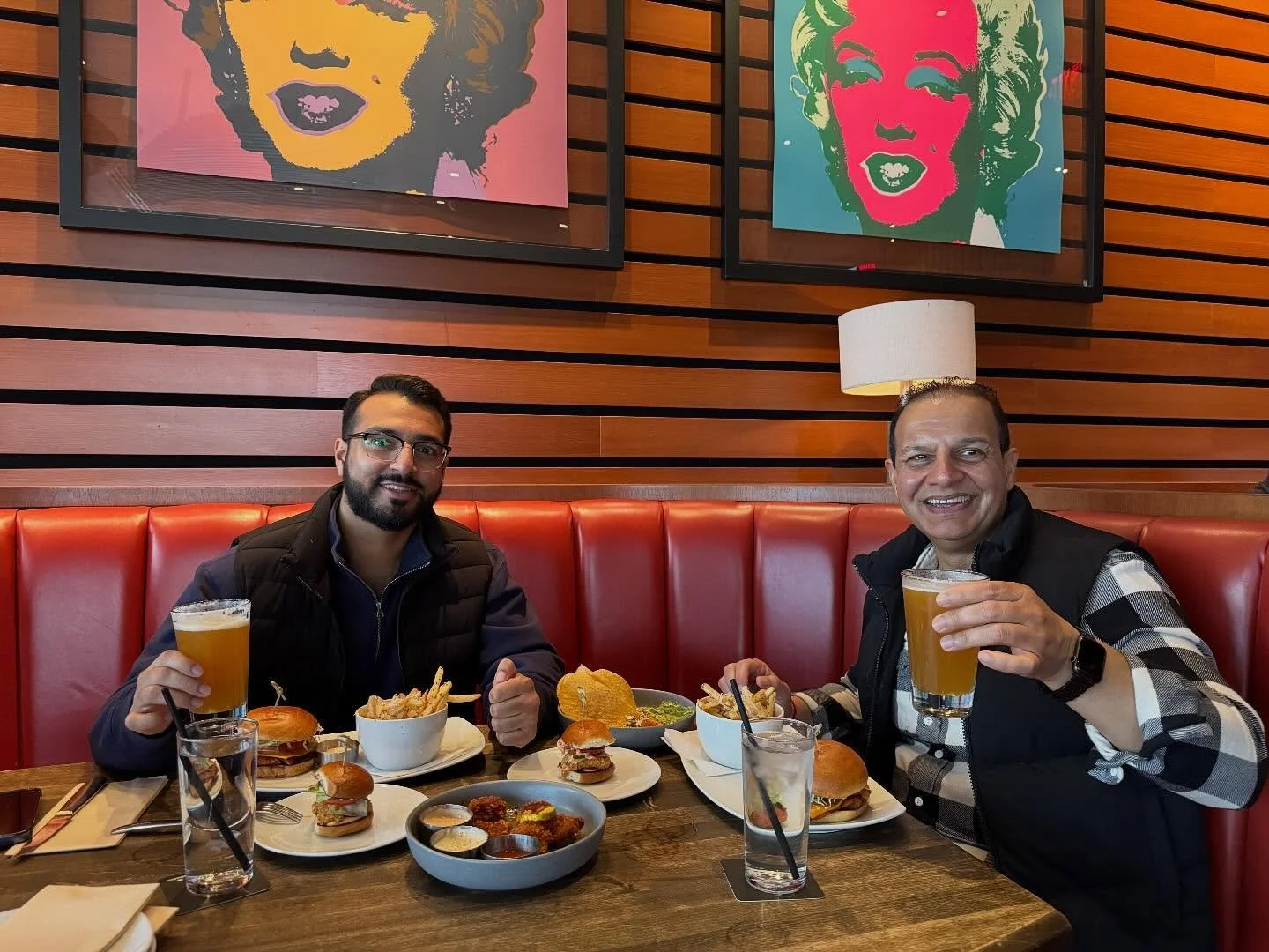 🍂 Sundays Taste Like Gratitude 🍂

Laughter over lunch, stories that flow,
Simple moments &mdash; yet they softly glow. ✨
Between each bite and every cheer,
Memories are made that feel sincere. 🍔🍹

Time slows down, the heart feels light,
In good c