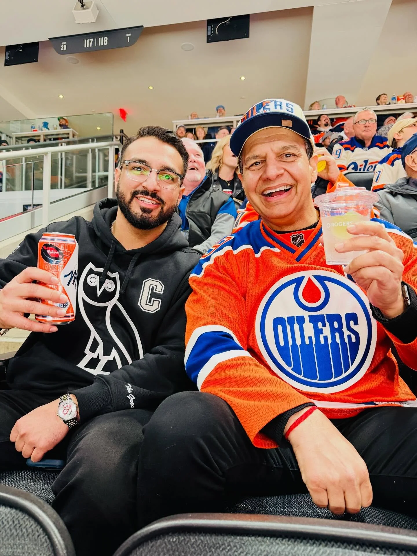 🌆🔥 THIS IS OIL COUNTRY &mdash; WHAT AN EVENING! 🔥🌆

4&ndash;2. Not just a win&hellip; a full experience.

Watching the Edmonton Oilers live in the evening hits on another level &mdash; the energy building, the crowd getting louder, and that momen