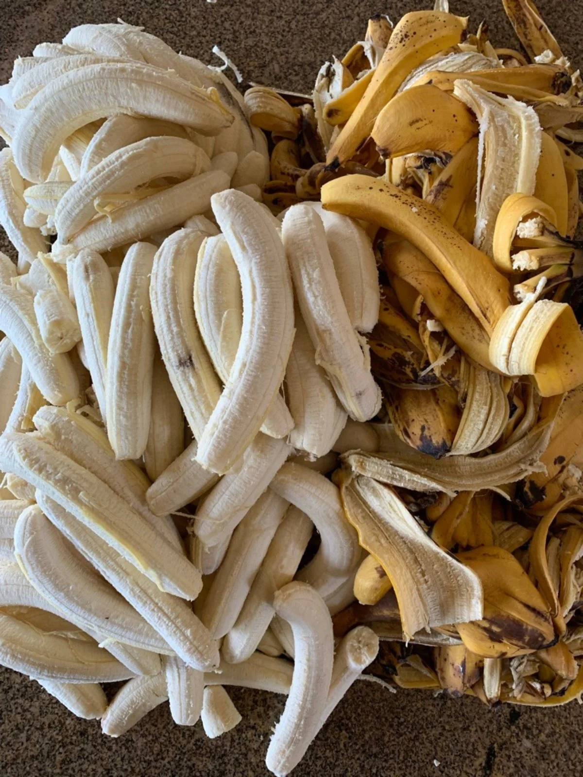 ripe-bananas-prepped-for-freezing.jpg