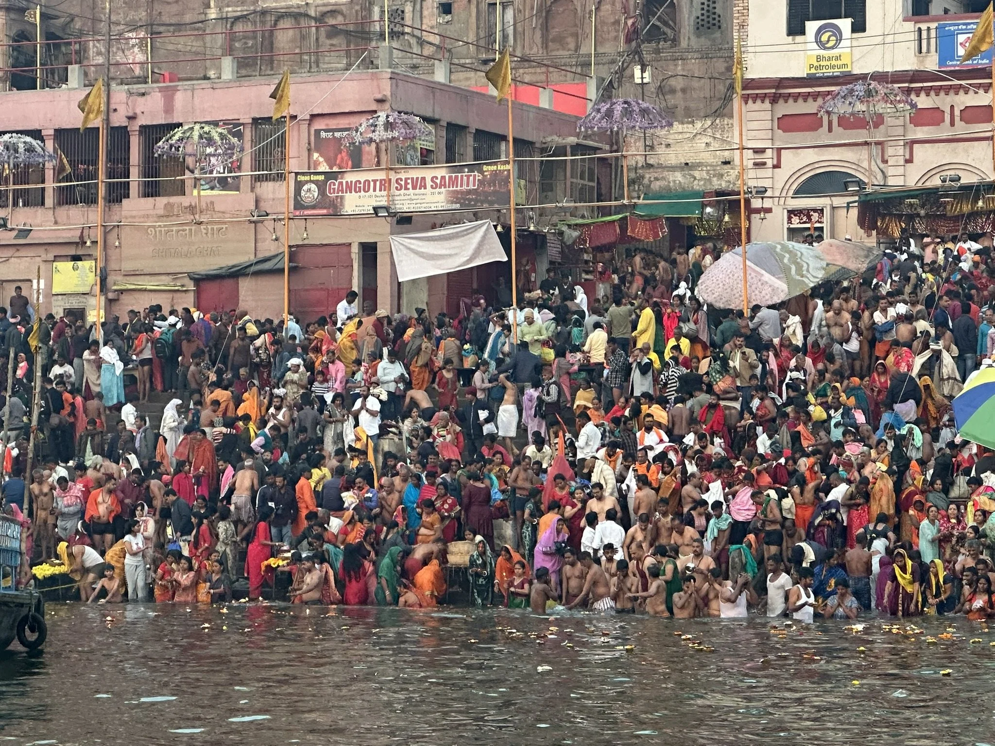 Ganges River, Varanasi - Leslie Bunker (1).JPEG