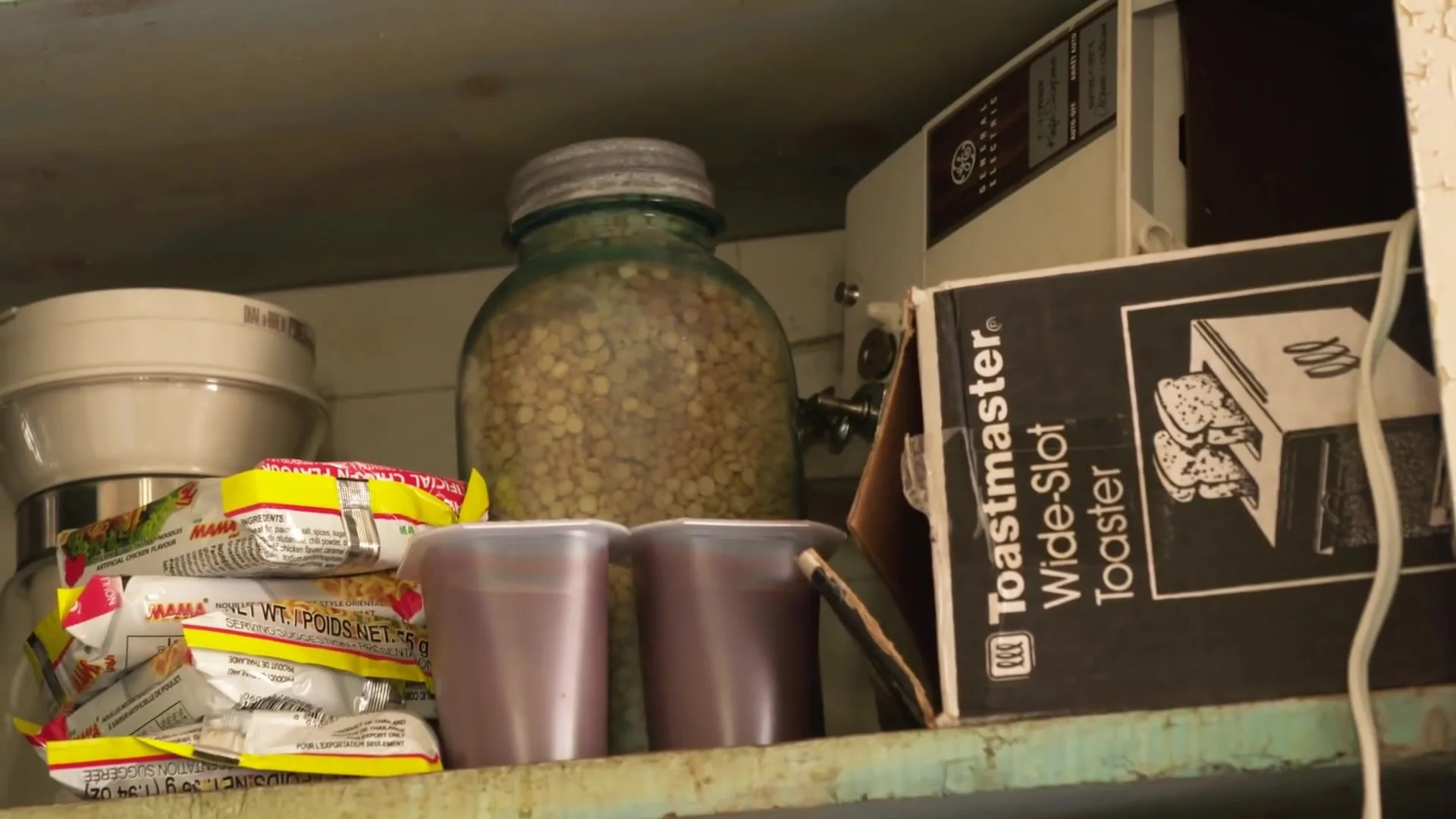 Adam Savage Tours Ghostbusters - Afterlife’s Farmhouse Set! 0642.jpg