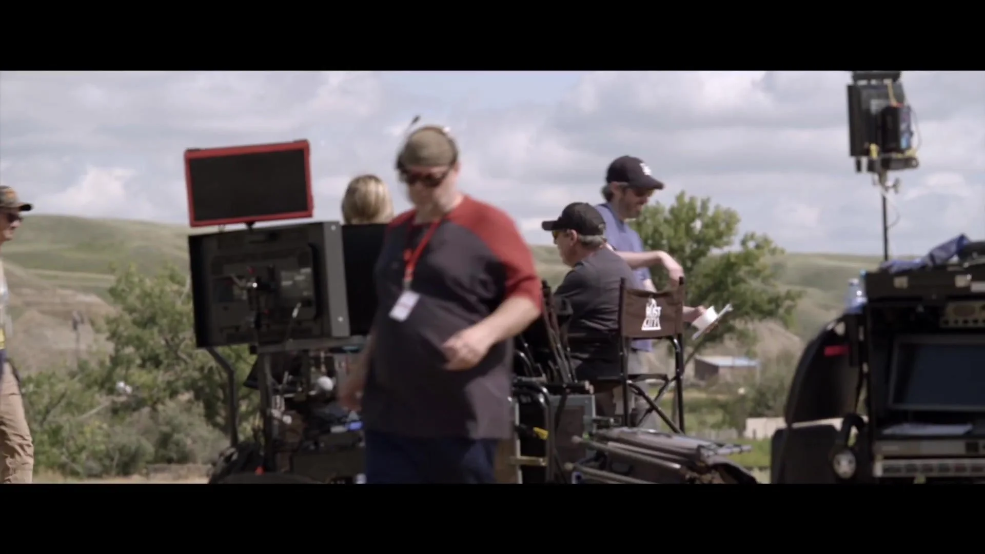 GHOSTBUSTERS - AFTERLIFE Vignette - Passing the Proton Pack 381.jpg