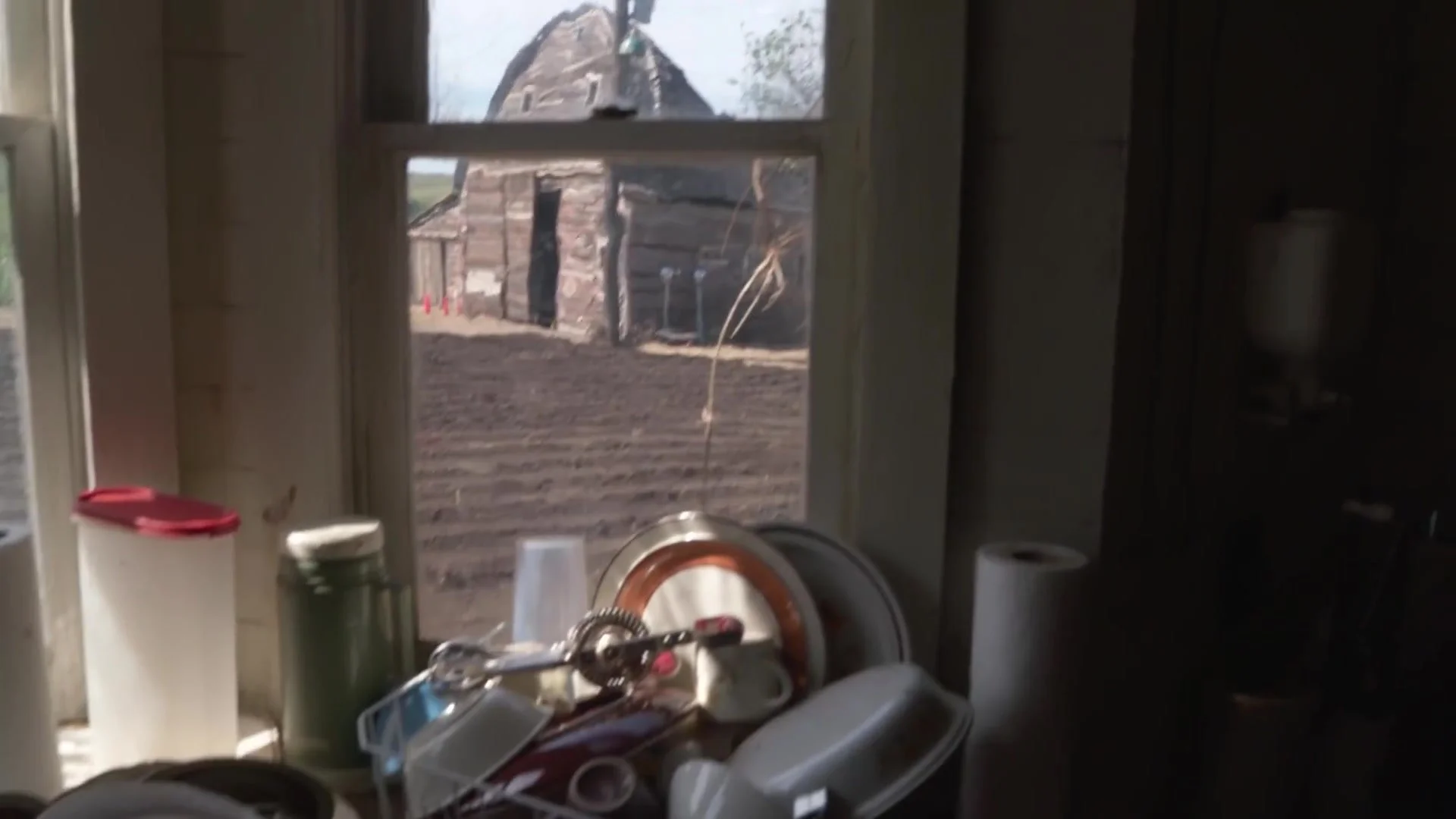 Adam Savage Tours Ghostbusters - Afterlife’s Farmhouse Set! 0462.jpg