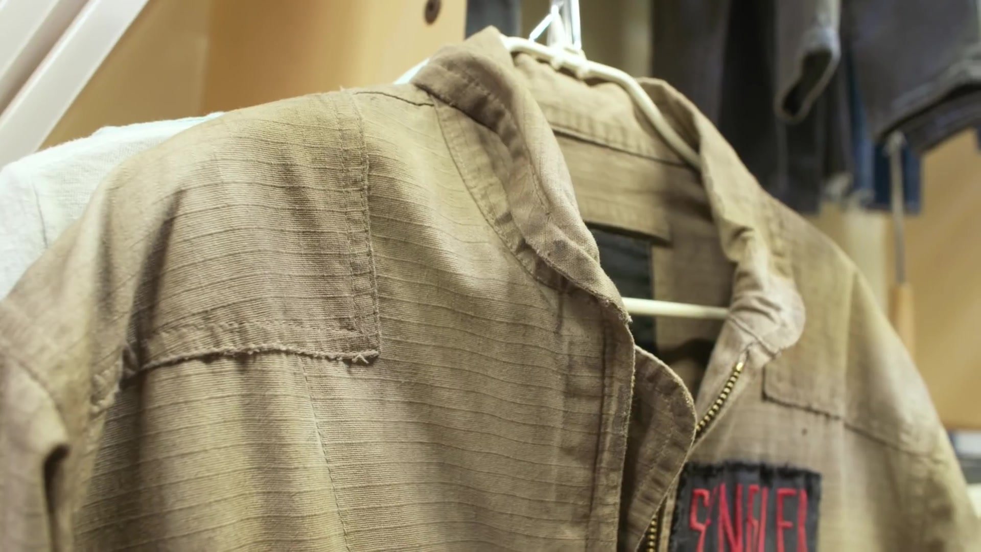 yt5s.com-Adam Savage Visits Ghostbusters_ Afterlife's Costume Department!-(1080p) 061.jpg