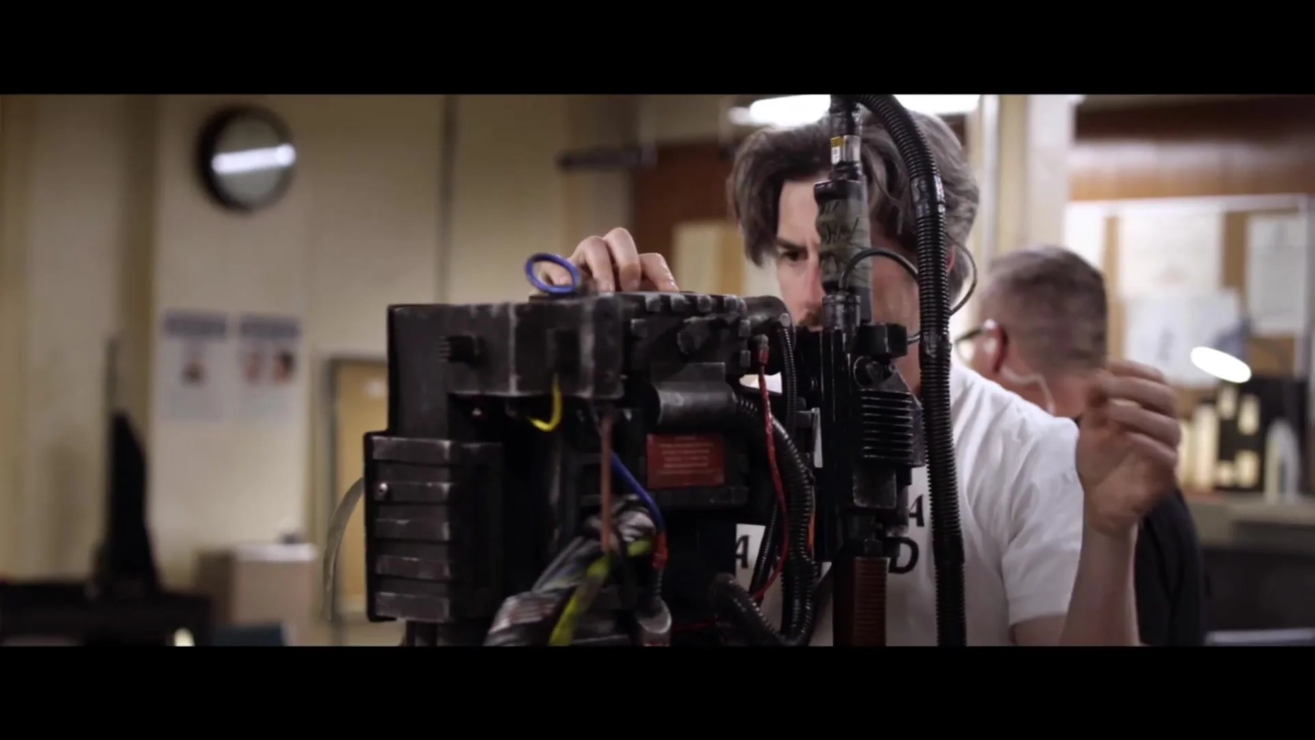 GHOSTBUSTERS - AFTERLIFE Vignette - Passing the Proton Pack 335.jpg