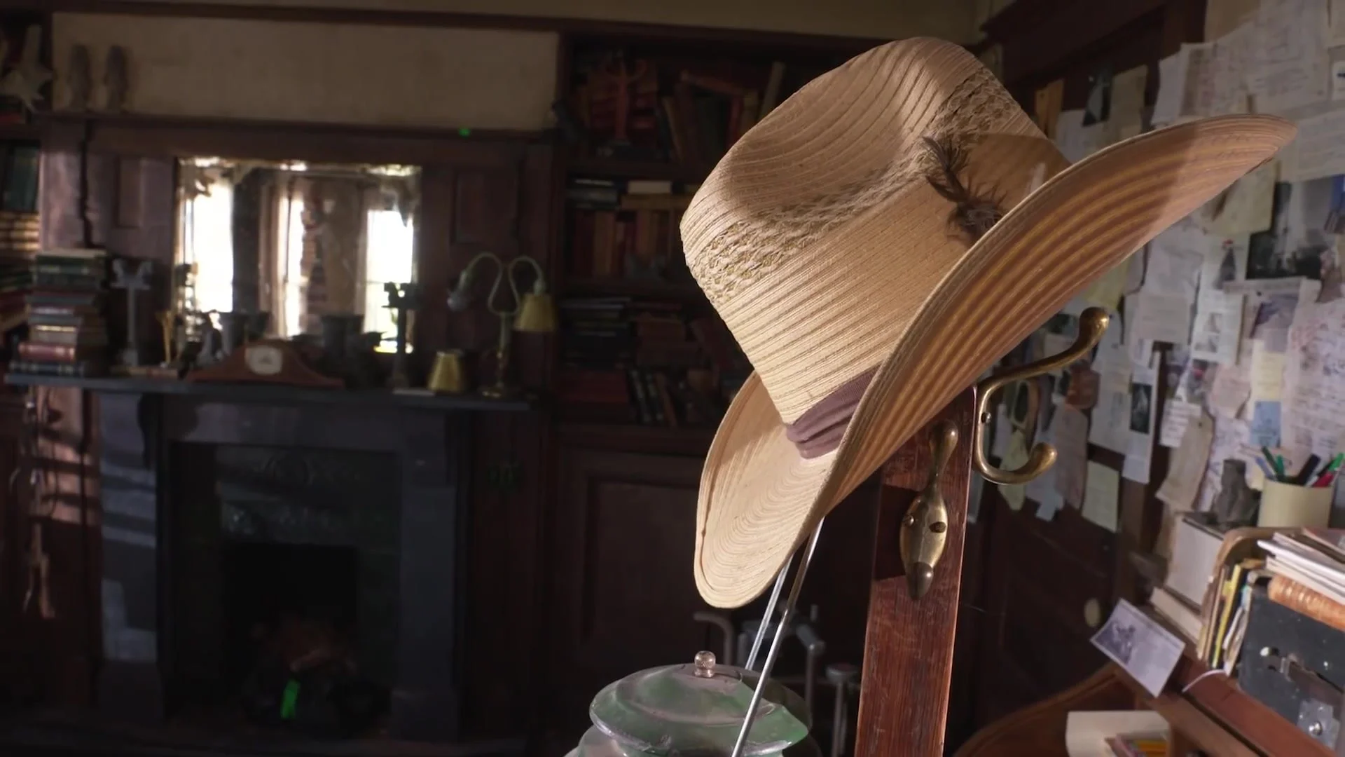 Adam Savage Tours Ghostbusters - Afterlife’s Farmhouse Set! 0266.jpg