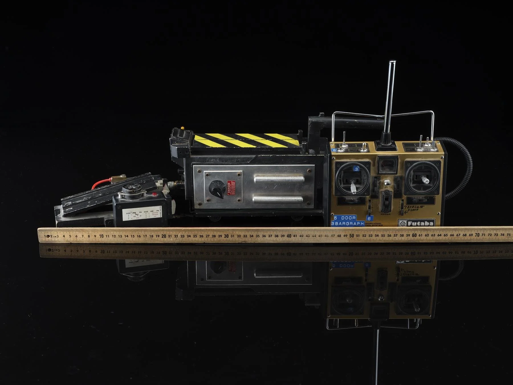 110742_Radio-Controlled+Hero+Ghost+Trap+and+Pedal_8.jpg