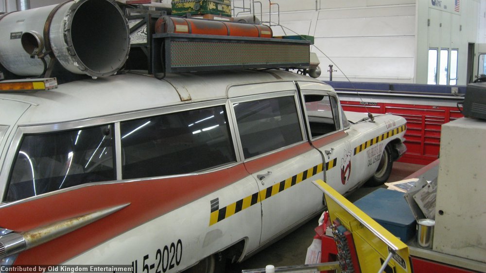 Ecto-1_Restoration_Project_Set_1_Photo_25.jpg