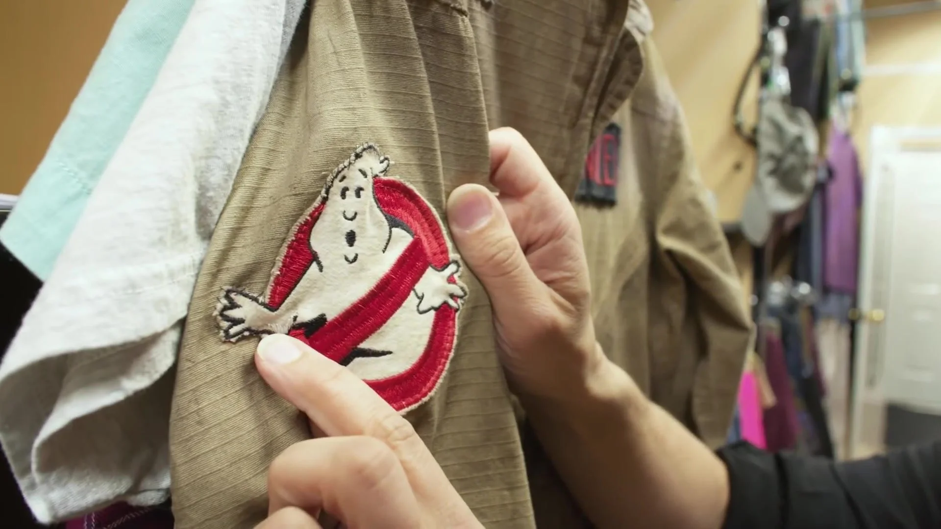 yt5s.com-Adam Savage Visits Ghostbusters_ Afterlife's Costume Department!-(1080p) 07399.jpg