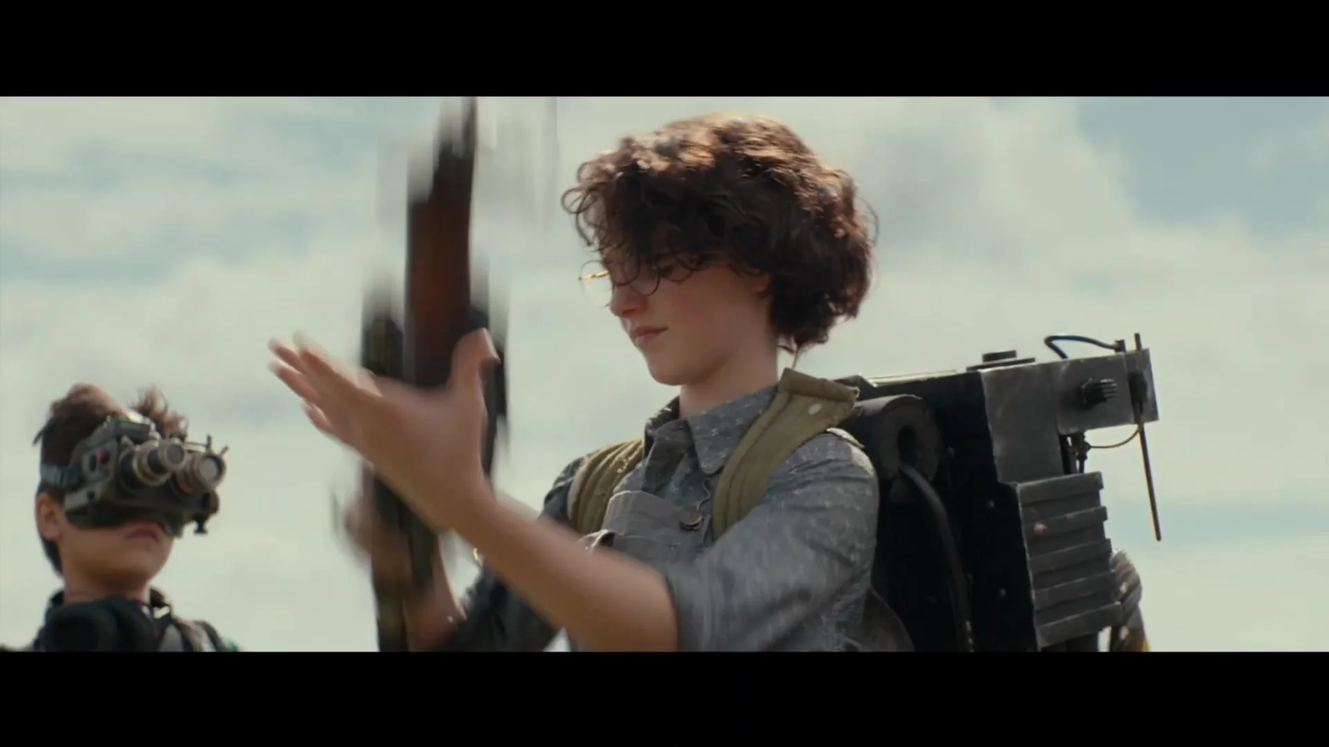 GHOSTBUSTERS - AFTERLIFE Vignette - Passing the Proton Pack 118.jpg