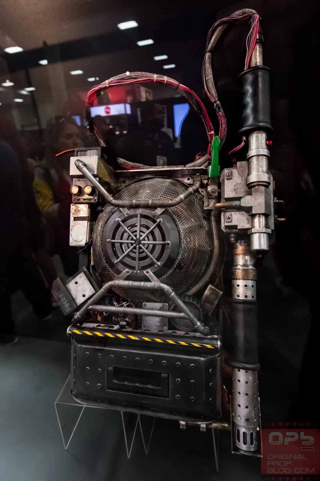 San-Diego-Comic-Con-2015-Exhibit-Photography-Mattel-Ghostbusters-Proton-Pack-Movie-Prop-02.jpg