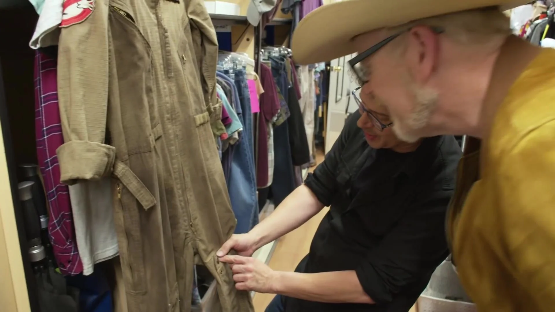 yt5s.com-Adam Savage Visits Ghostbusters_ Afterlife's Costume Department!-(1080p) 174.jpg