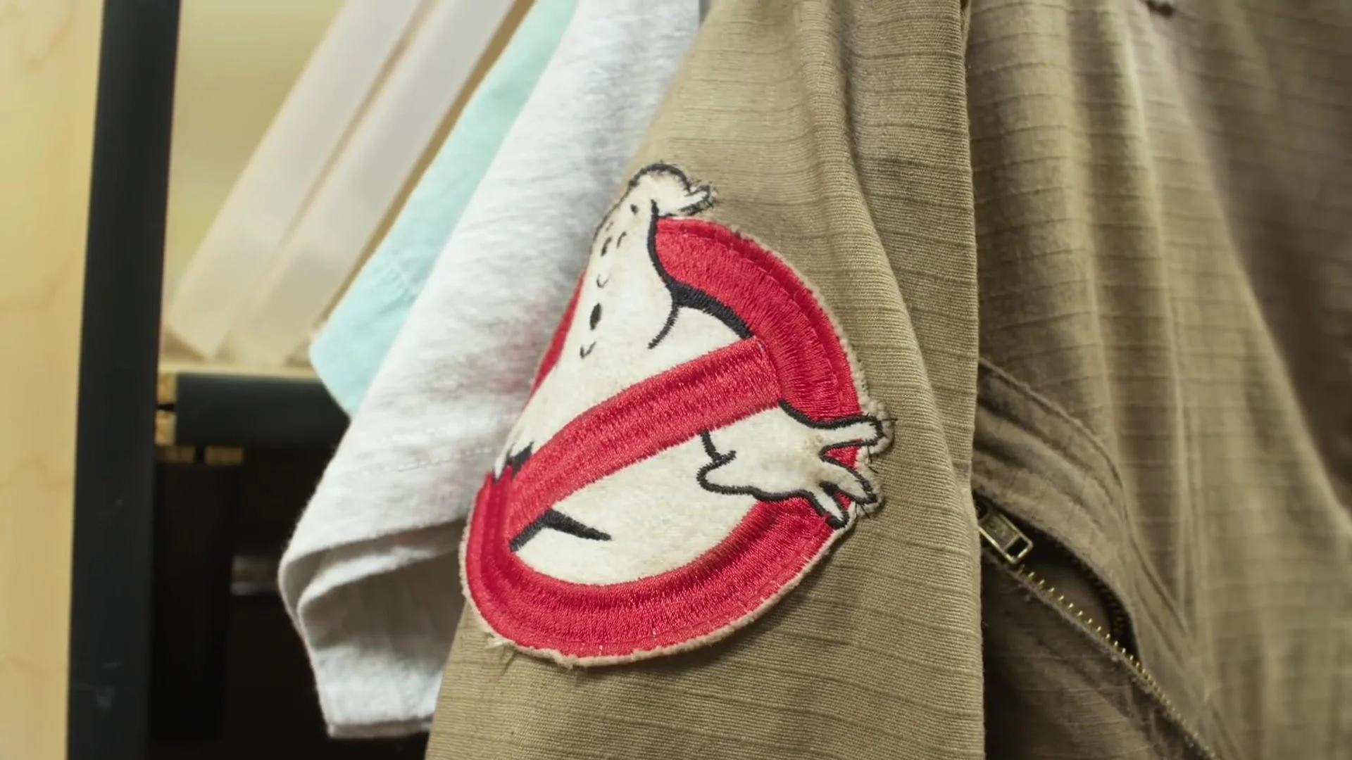 yt5s.com-Adam Savage Visits Ghostbusters_ Afterlife's Costume Department!-(1080p) 219.jpg