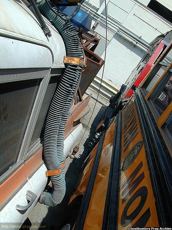 Sony_Backlot_Ectomobile_Set_1_Photo_20.jpg