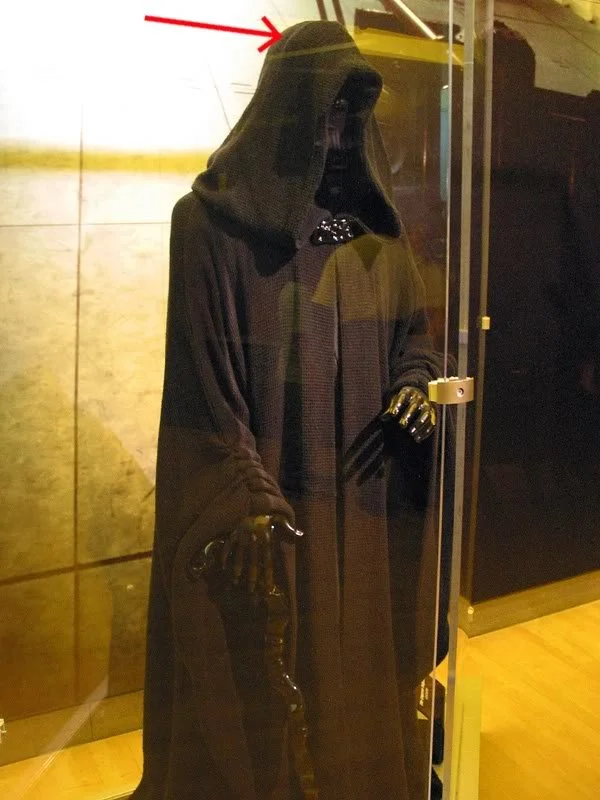 EmperorRobe02.jpg