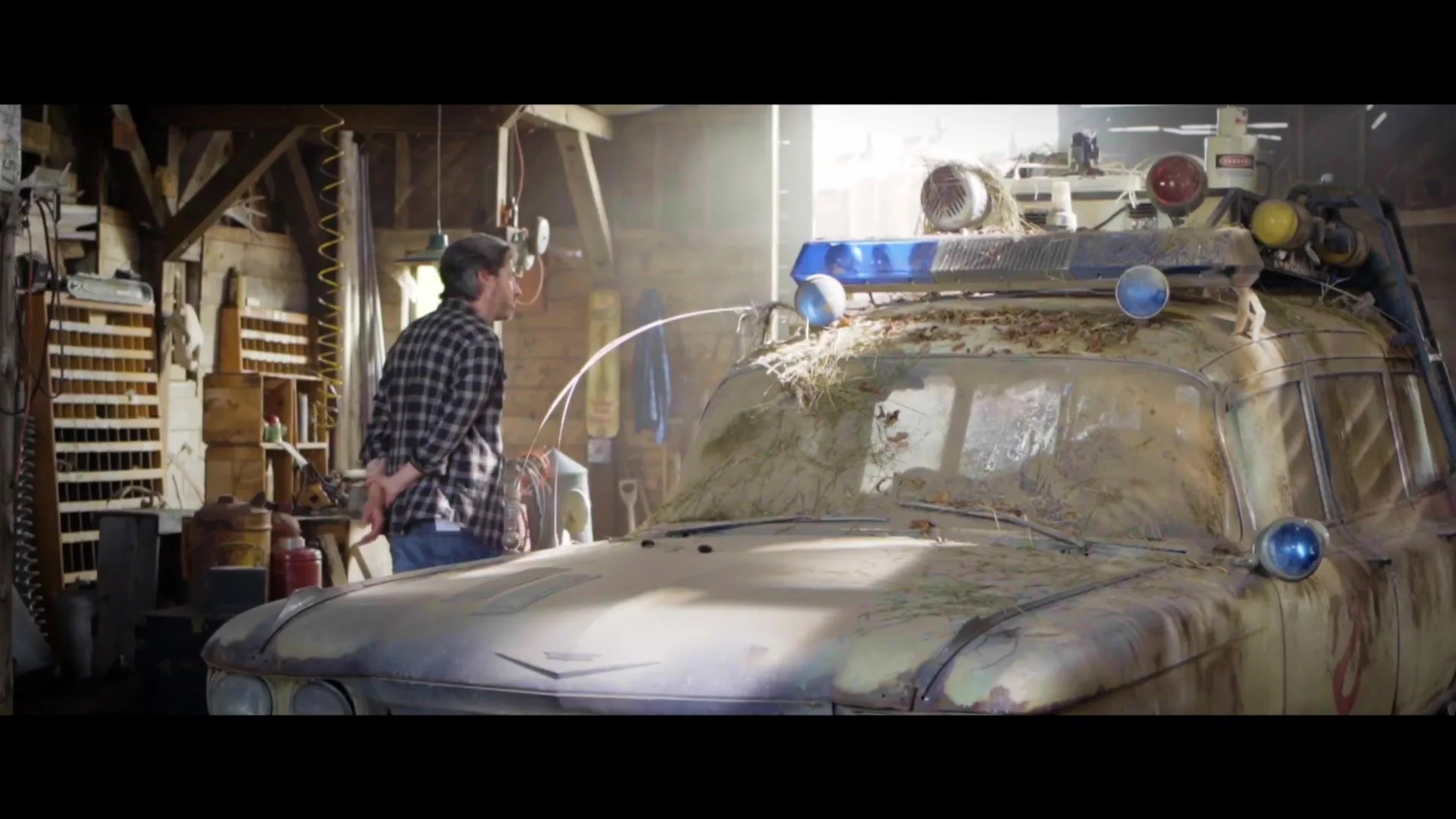 GHOSTBUSTERS - AFTERLIFE Vignette - Passing the Proton Pack 343.jpg