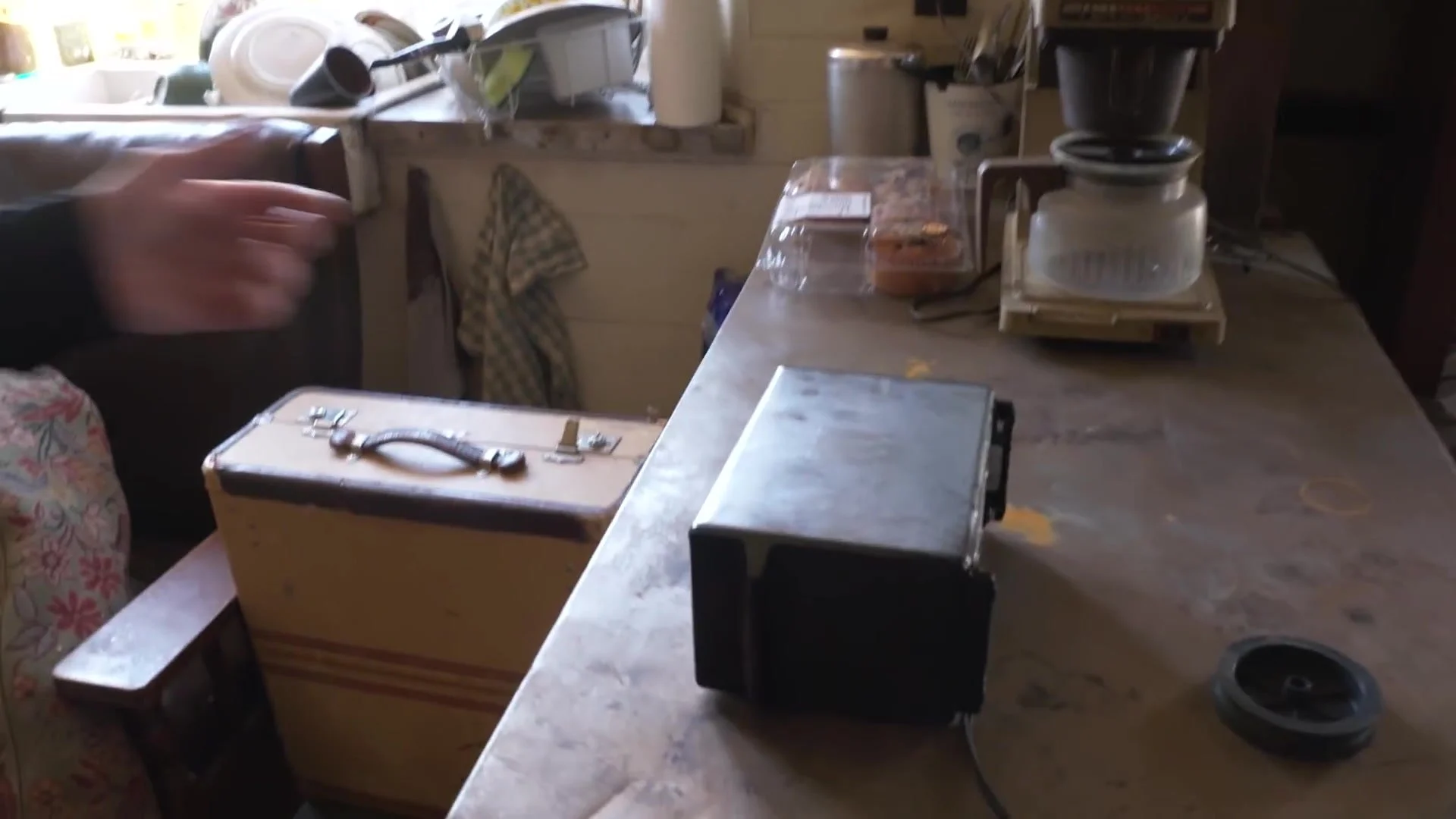 Adam Savage Tours Ghostbusters - Afterlife’s Farmhouse Set! 0664.jpg