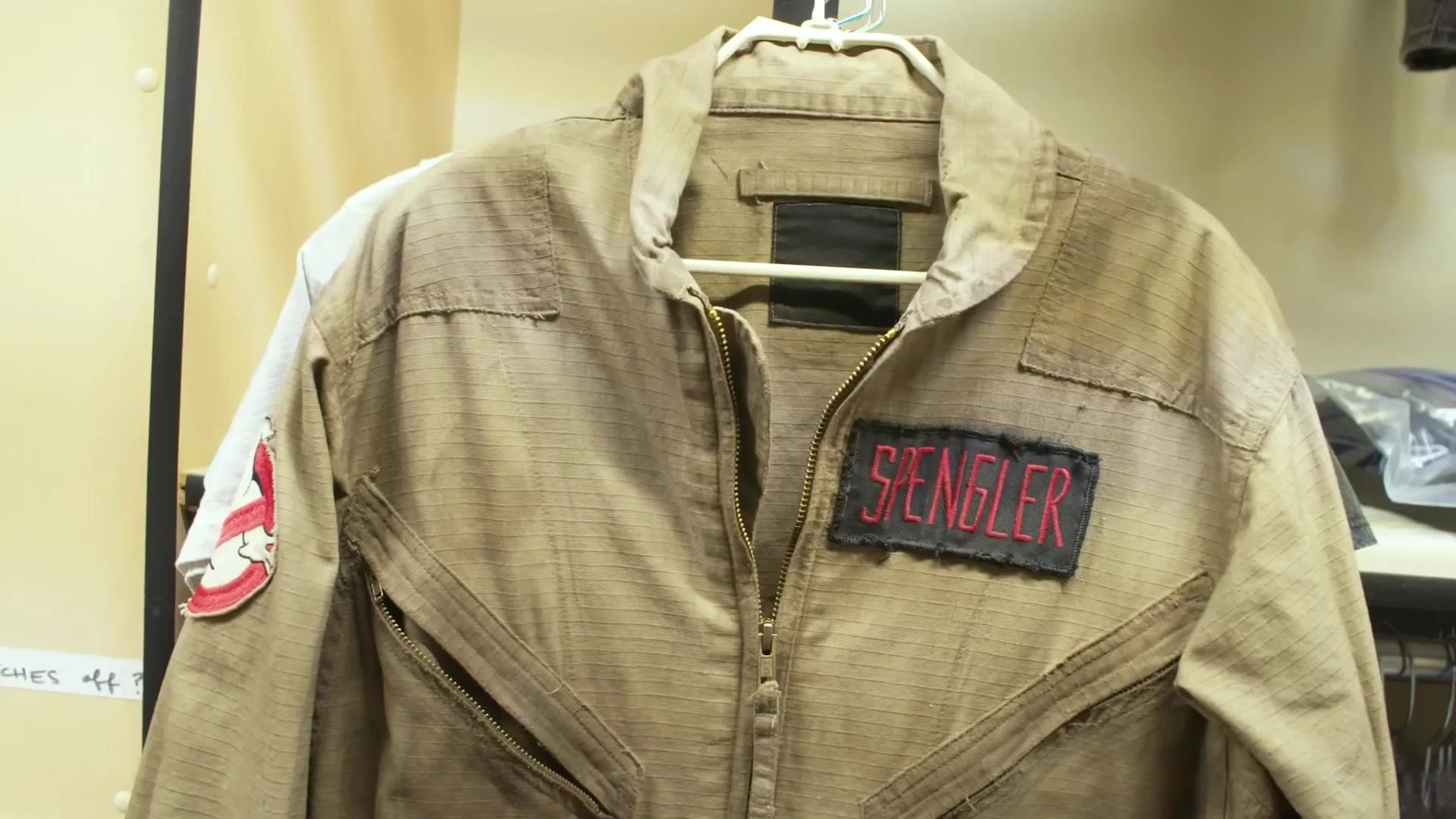 yt5s.com-Adam Savage Visits Ghostbusters_ Afterlife's Costume Department!-(1080p) 077.jpg