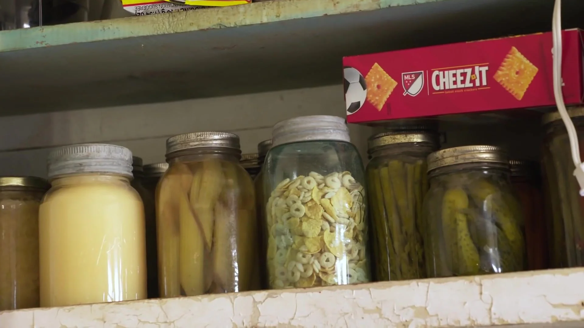 Adam Savage Tours Ghostbusters - Afterlife’s Farmhouse Set! 0413.jpg