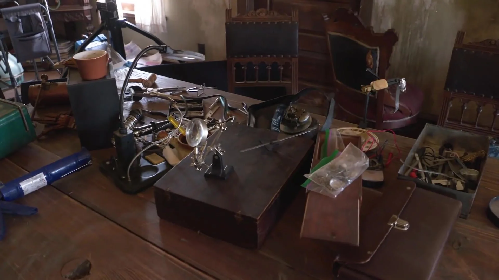 Adam Savage Tours Ghostbusters - Afterlife’s Farmhouse Set! 1301.jpg
